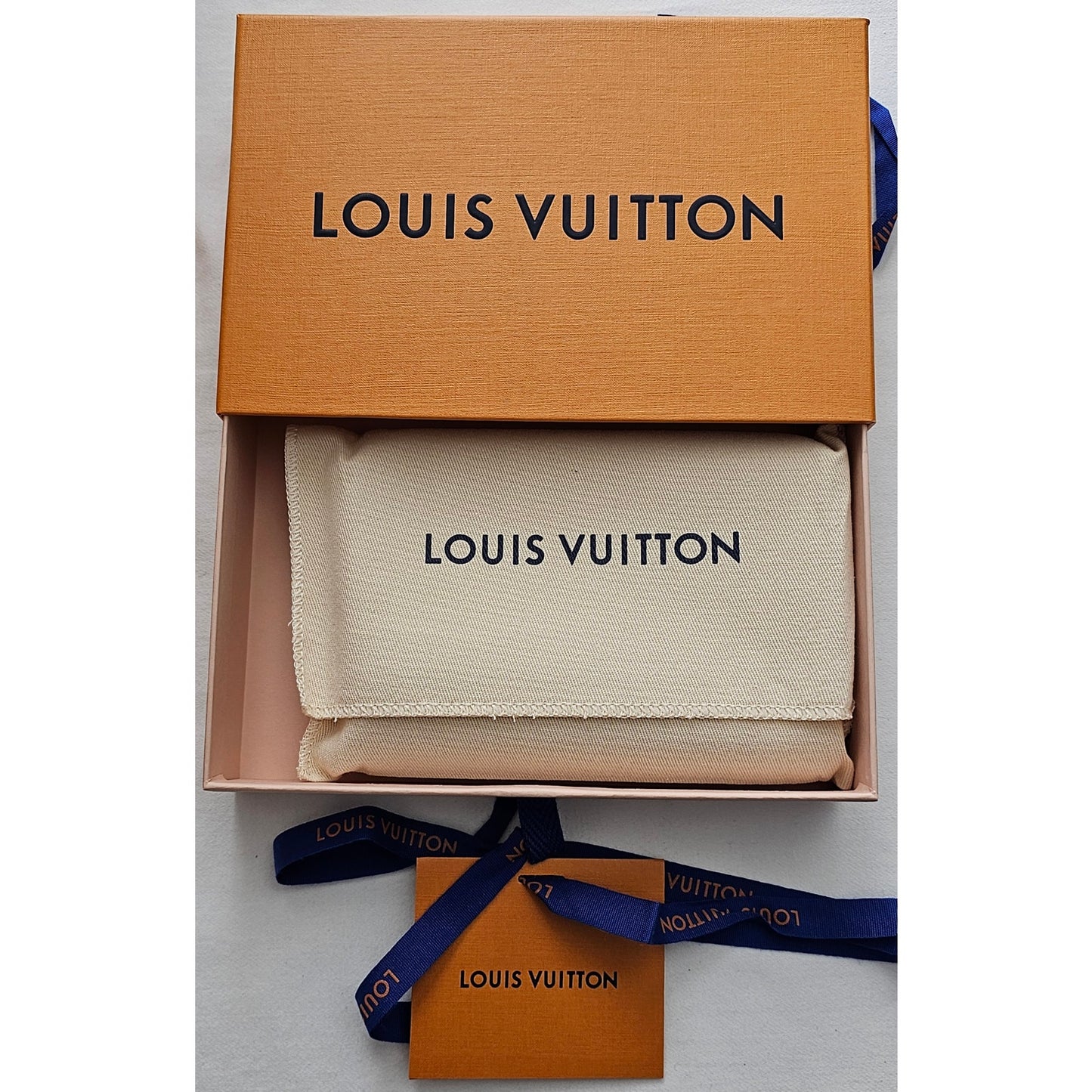 Louis Vuitton Monogram Travels With Grace Coddington Passport Cover