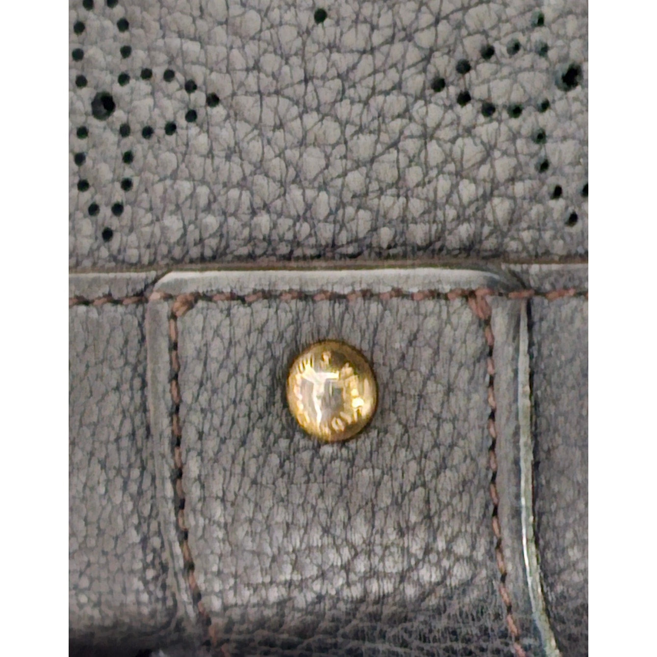 Louis Vuitton Mahina Portefeuille Amelia Black Gold Hardware Long Wallet