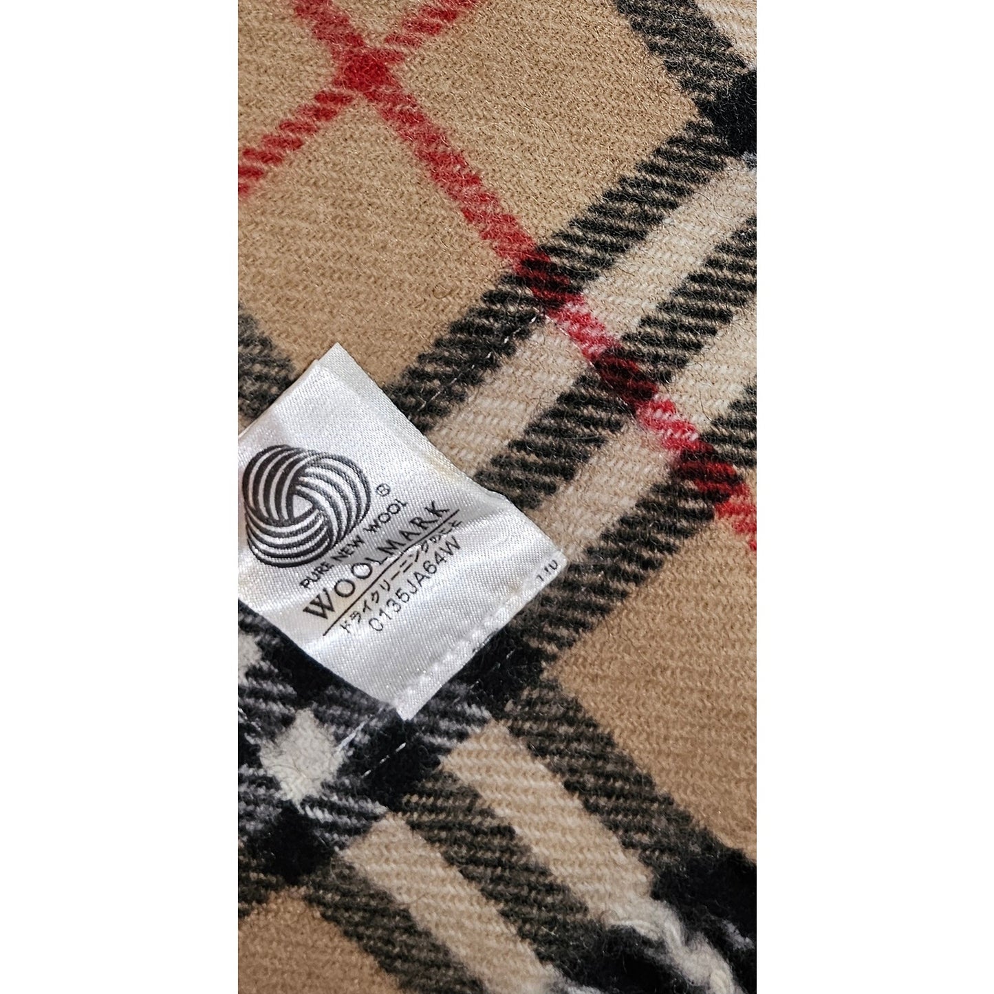 BURBERRYs of London 100% New Wool BEIGE Shawl/ Stole Nova Check