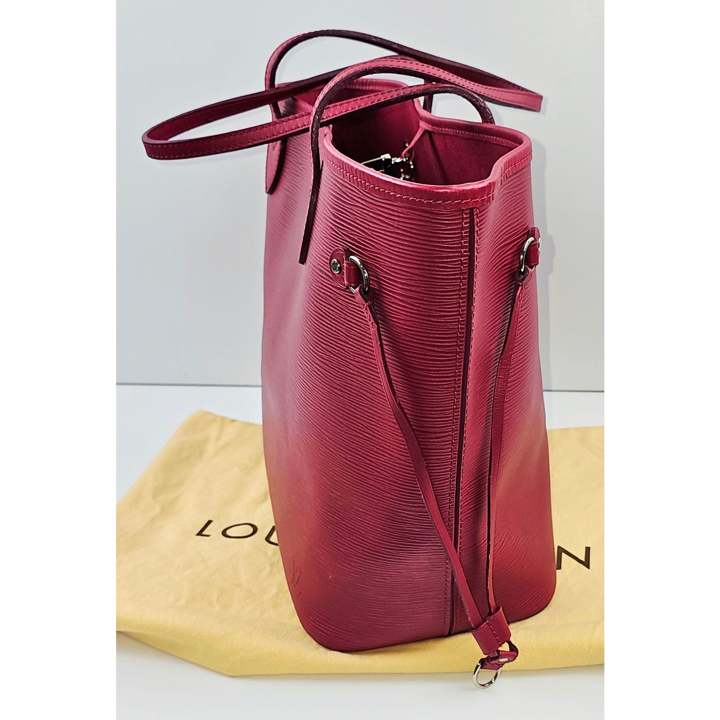 Louis Vuitton Neverfull MM tote bag in fuchsia Epi leather