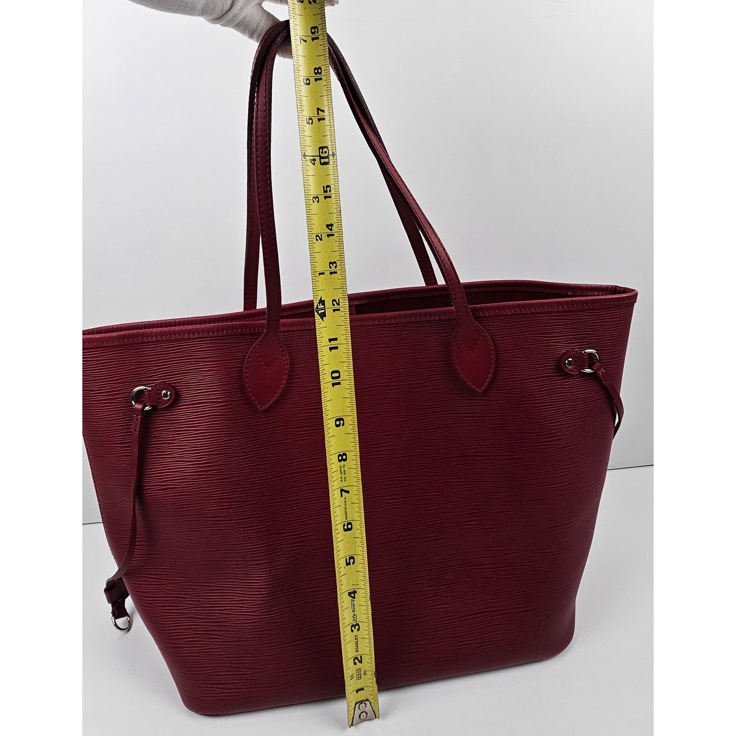 Louis Vuitton Neverfull MM tote bag in fuchsia Epi leather