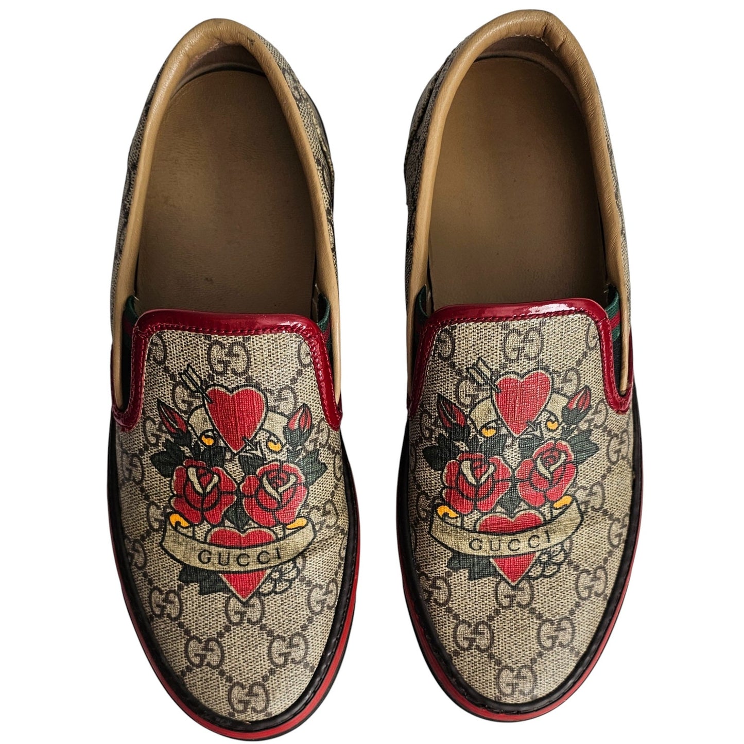 Gucci GG Supreme coated canvas slip-on loafers with heart and rose appliqués Sz 36C