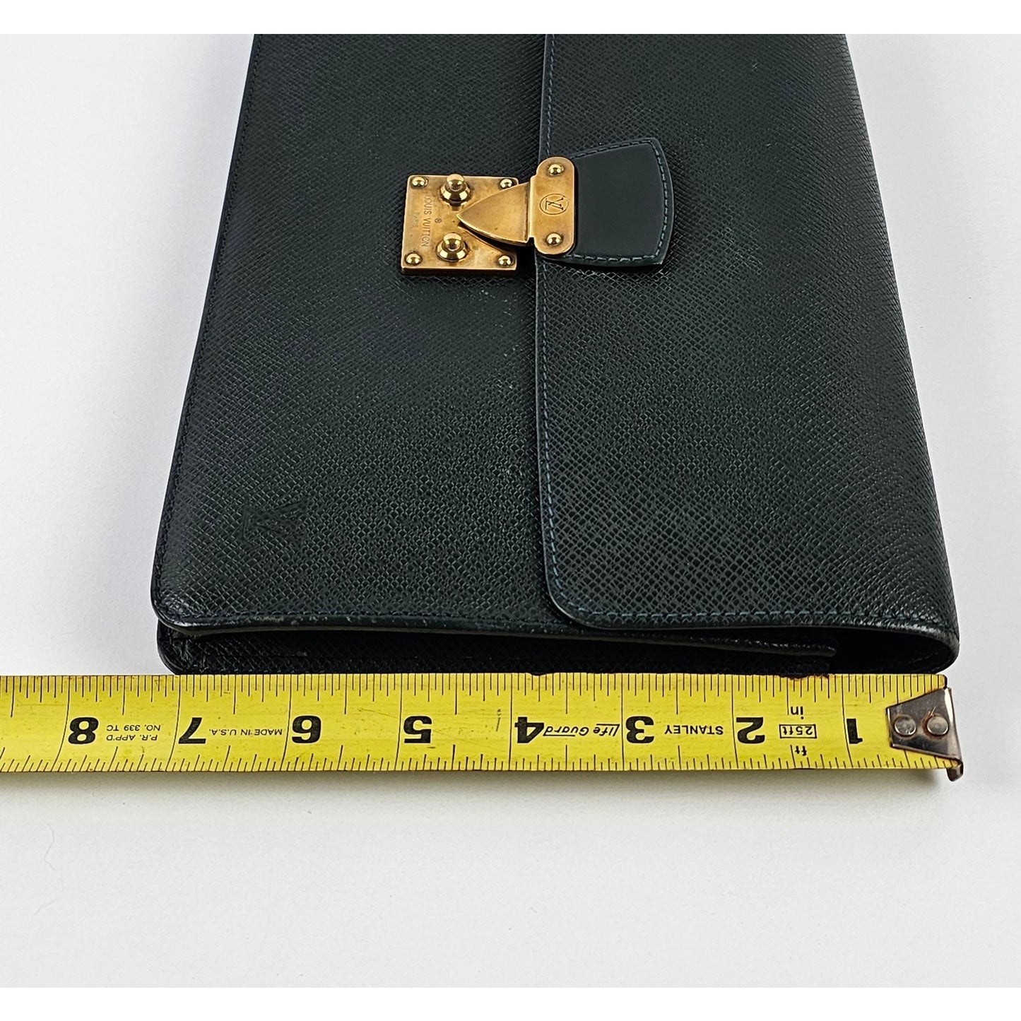 LOUIS VUITTON Pochette Clutch Bag Green Taiga Leather