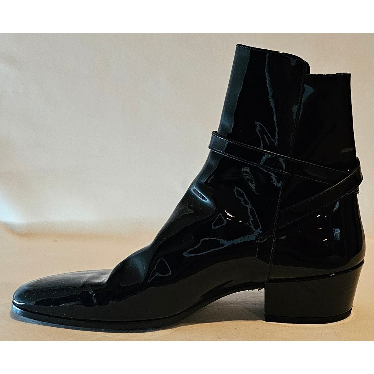 Saint Laurent Clementi Ankle Boot in black patent leathe