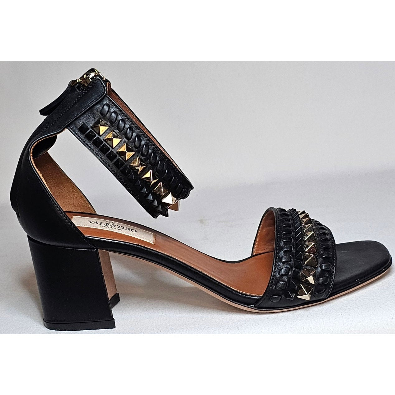 Valentino Garavani Rockstud black leather sandals