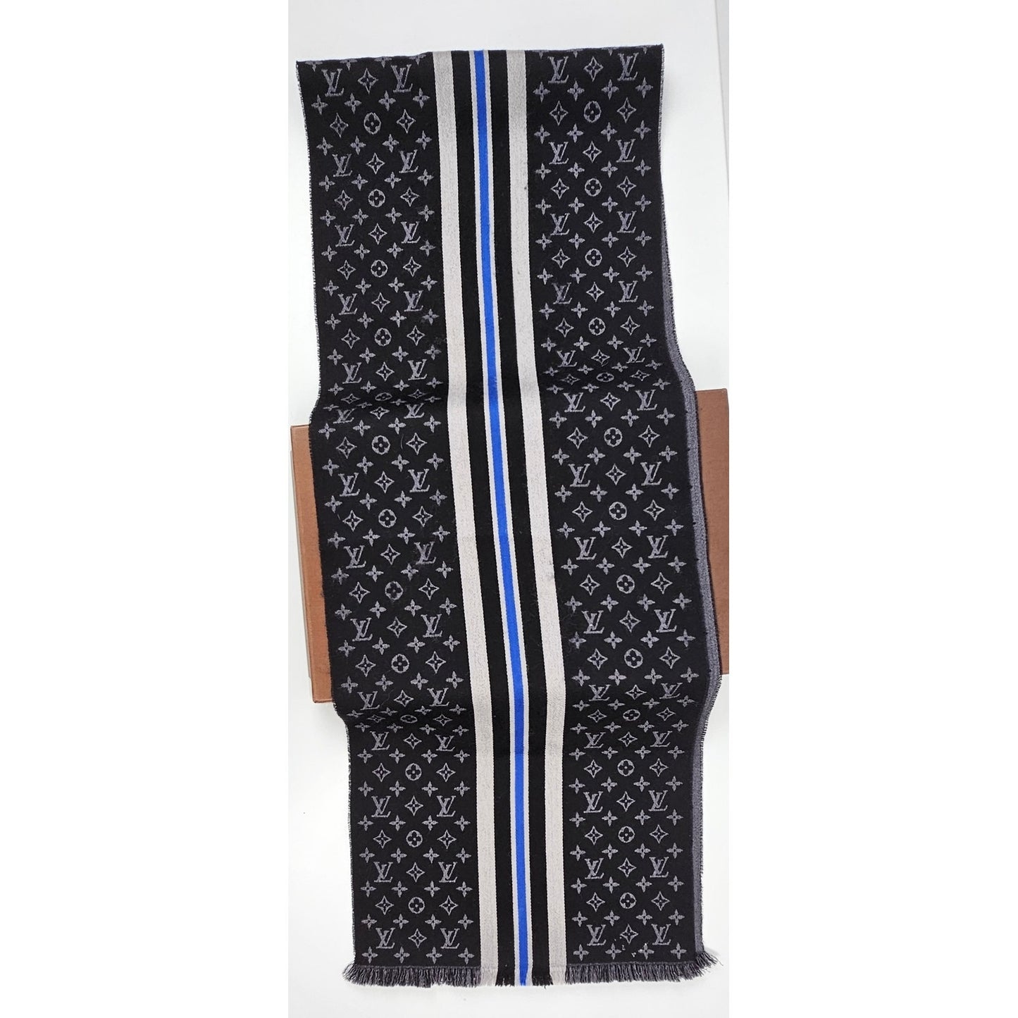 Louis Vuitton Wool Scarf in black with a stripe design
