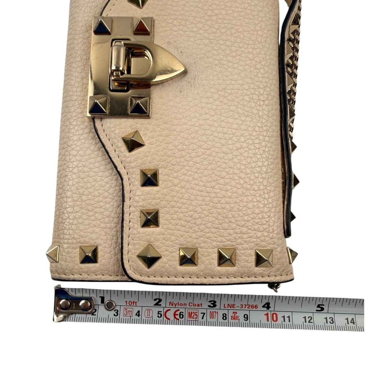 Valentino Garavani Rockstud  leather wallet on chain Ivory