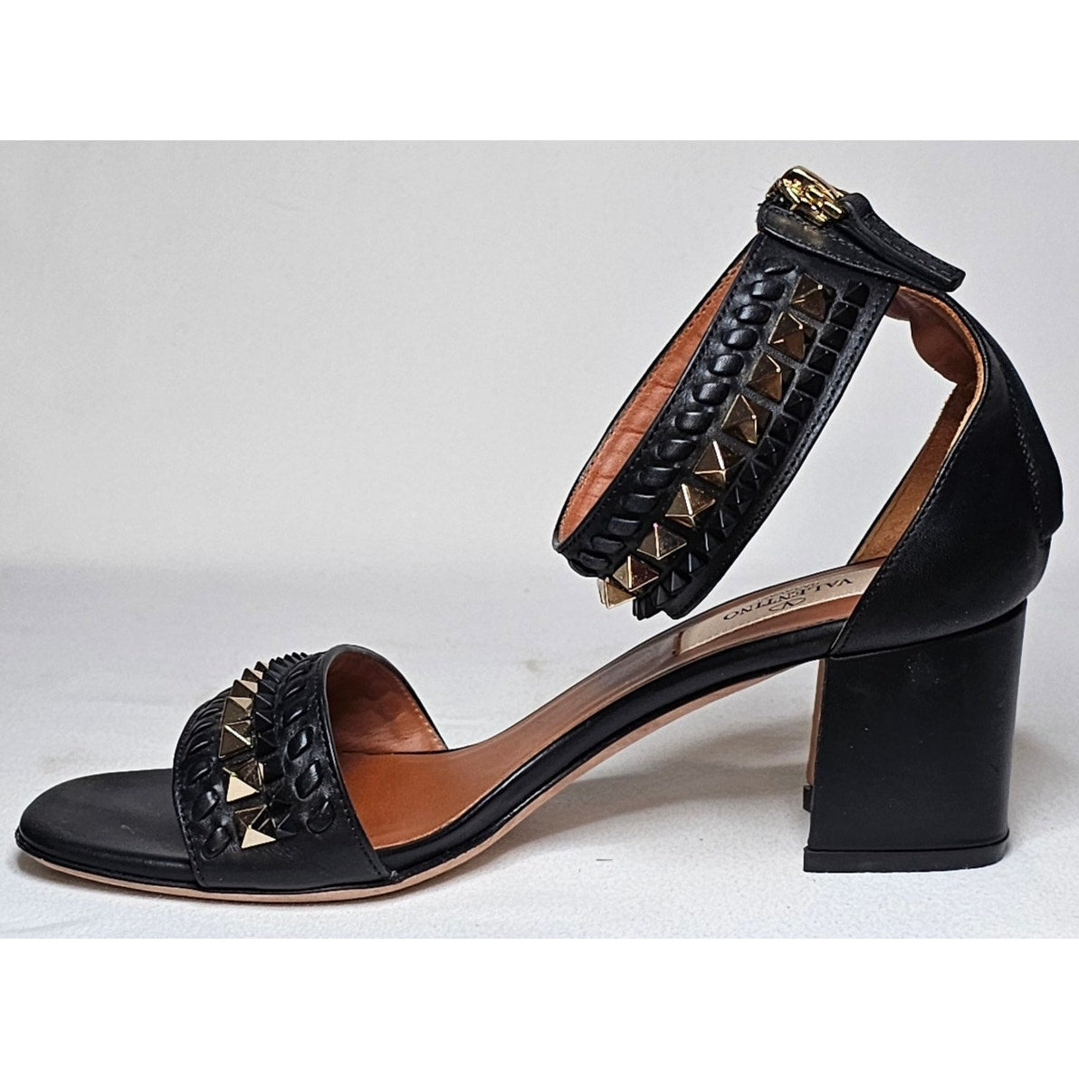 Valentino Garavani Rockstud black leather sandals