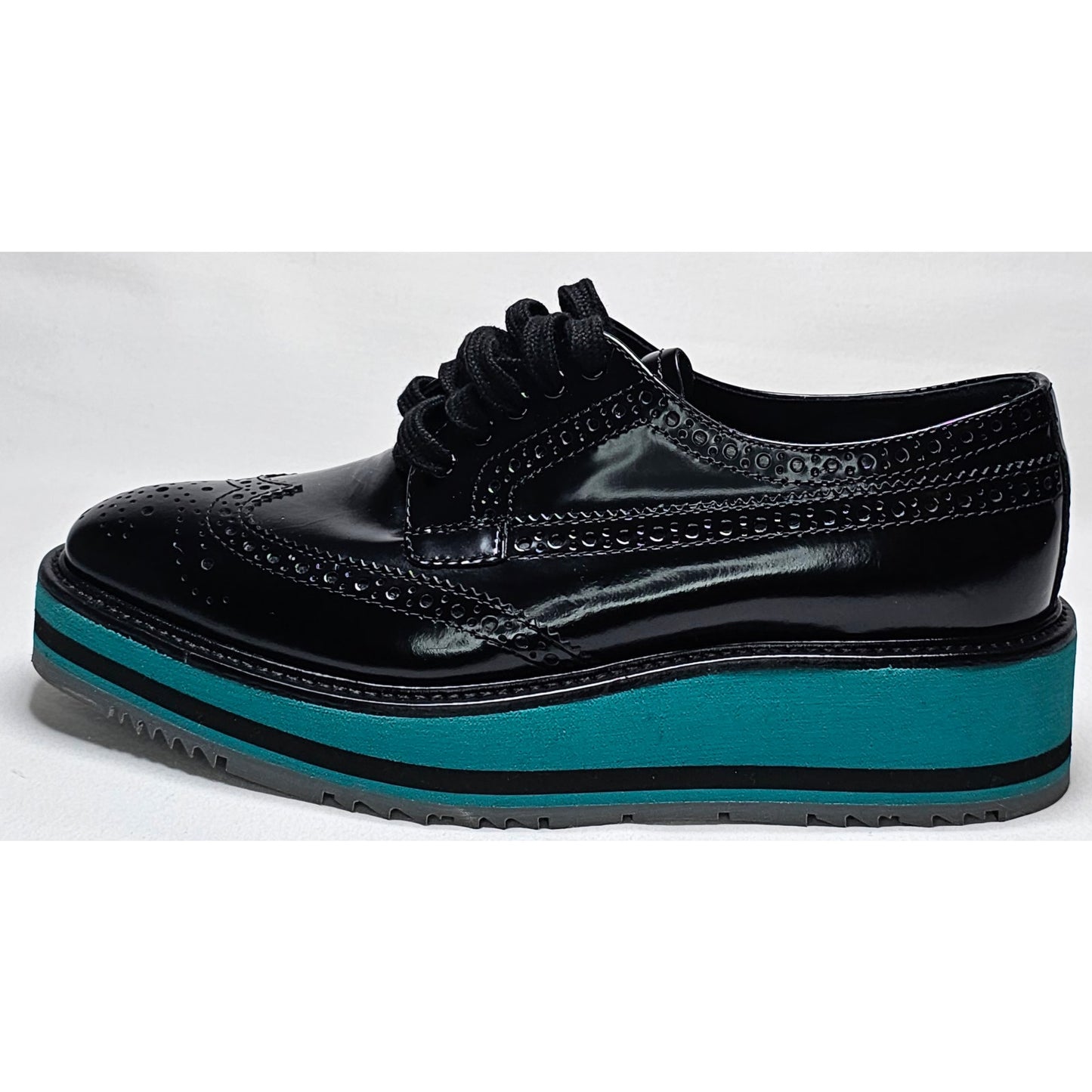 Authentic Prada Black Leather Lasercut Accents Oxford Platform Shoes Size 35.5