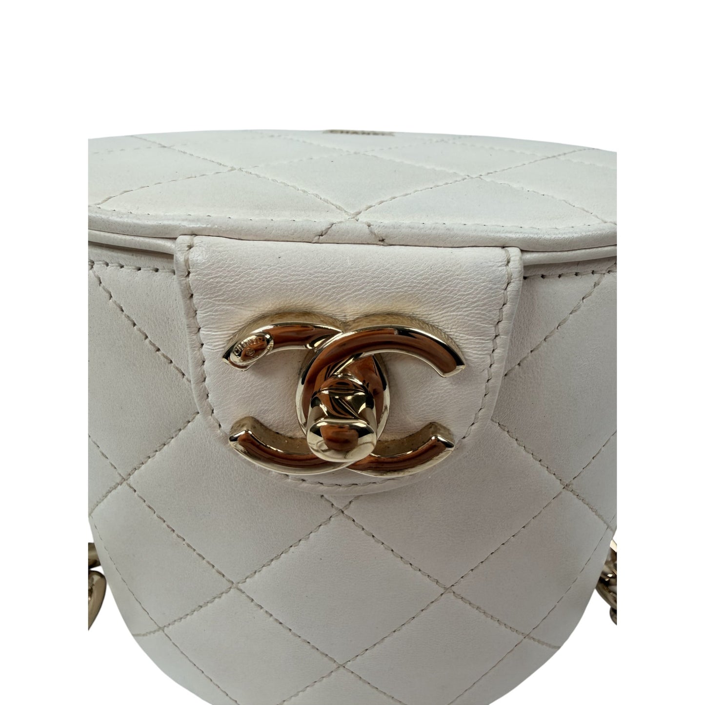 Chanel Elegant and Trendy Chain Vanity Case