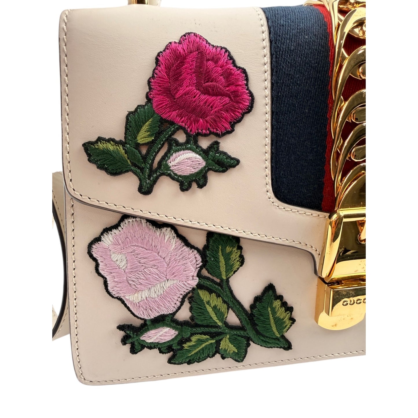 GUCCI Sylvie Embroidered Floral Shoulder Bag in White