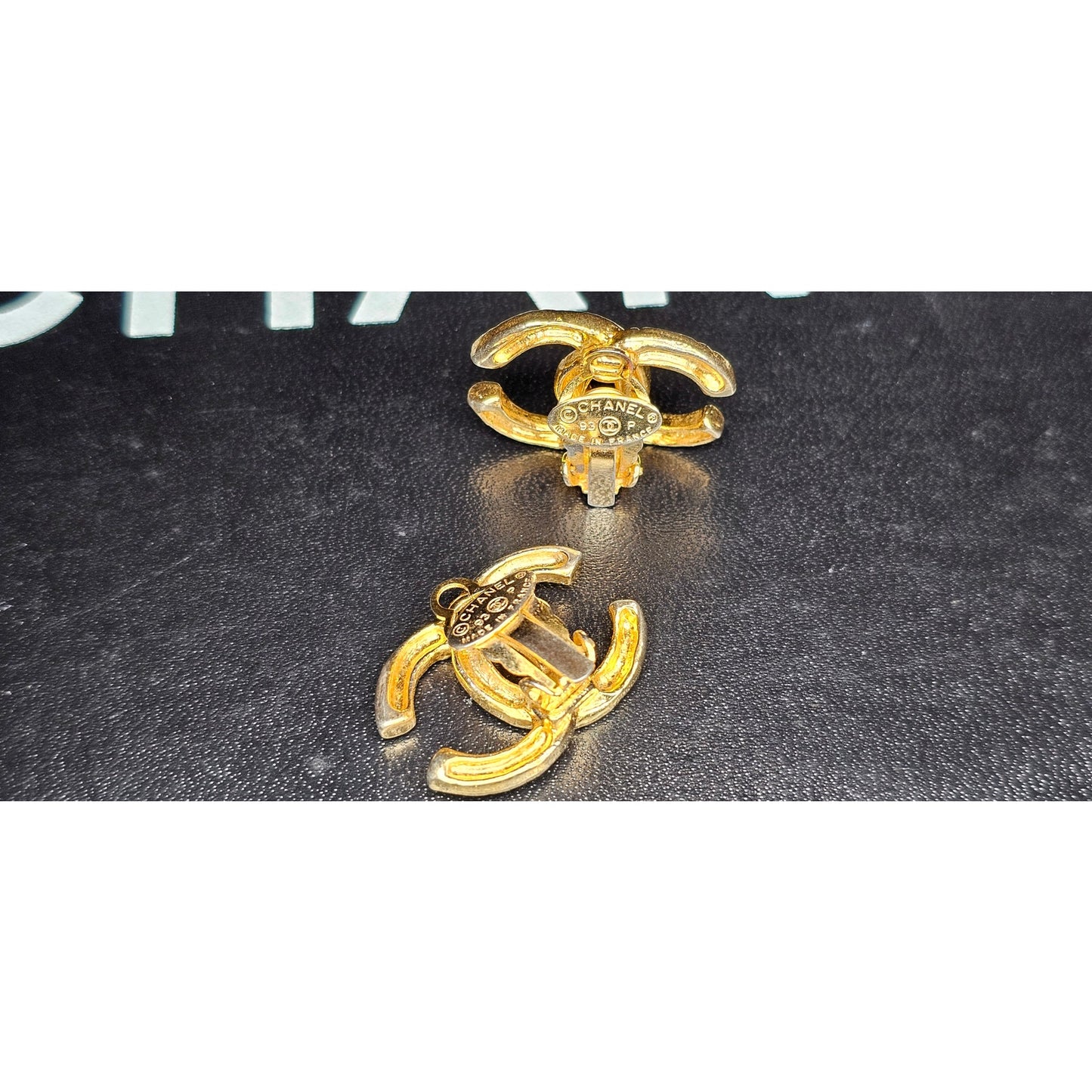 Chanel 1993 Ridged CC Clip-On Earrings