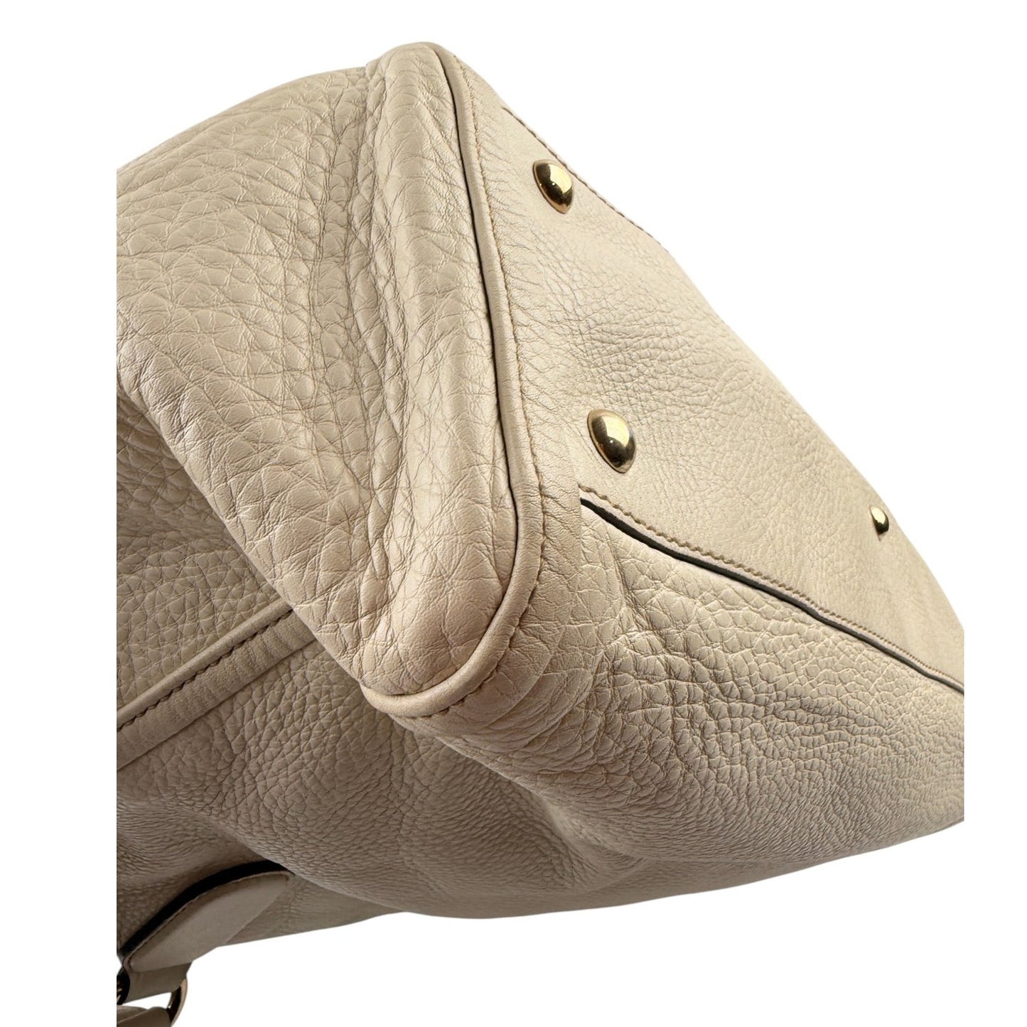Gucci  Interlocking GG Soho Leather Handbag Ivory