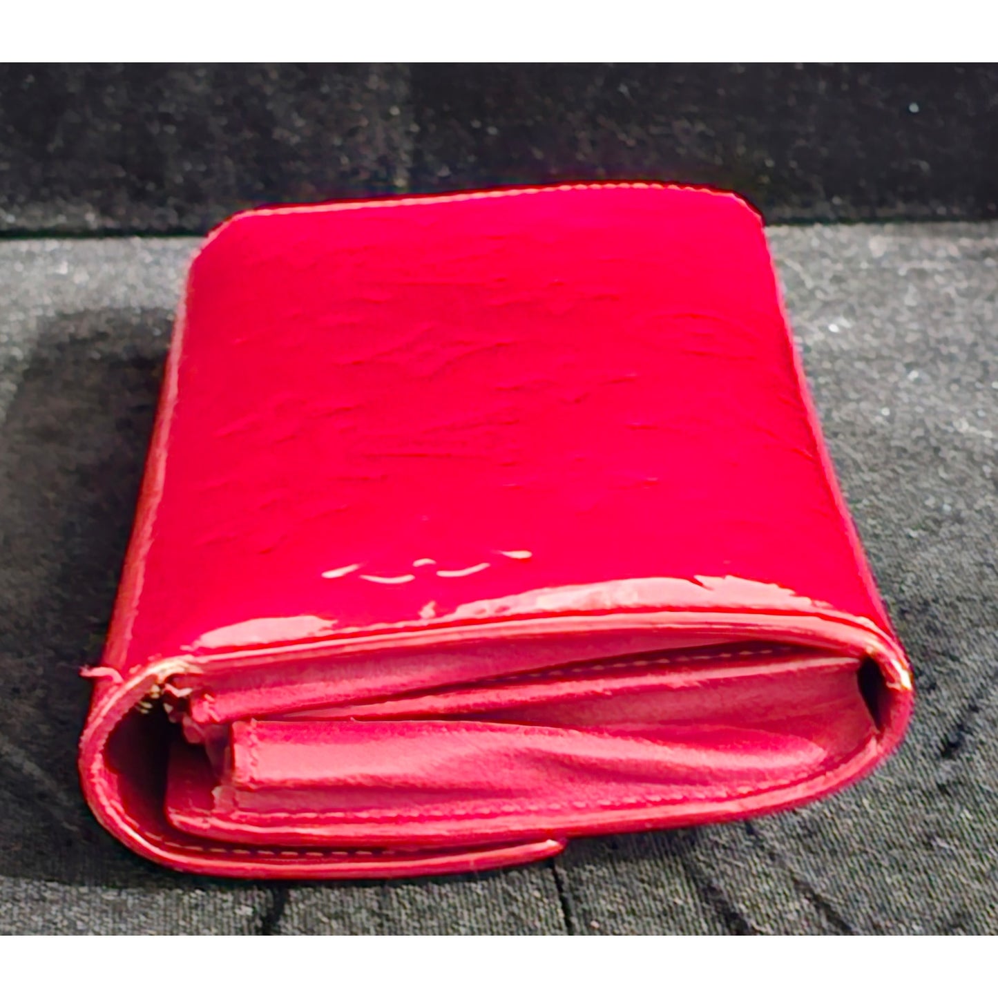 Louis Vuitton Vernis Red Portefeuille Sarah Wallet