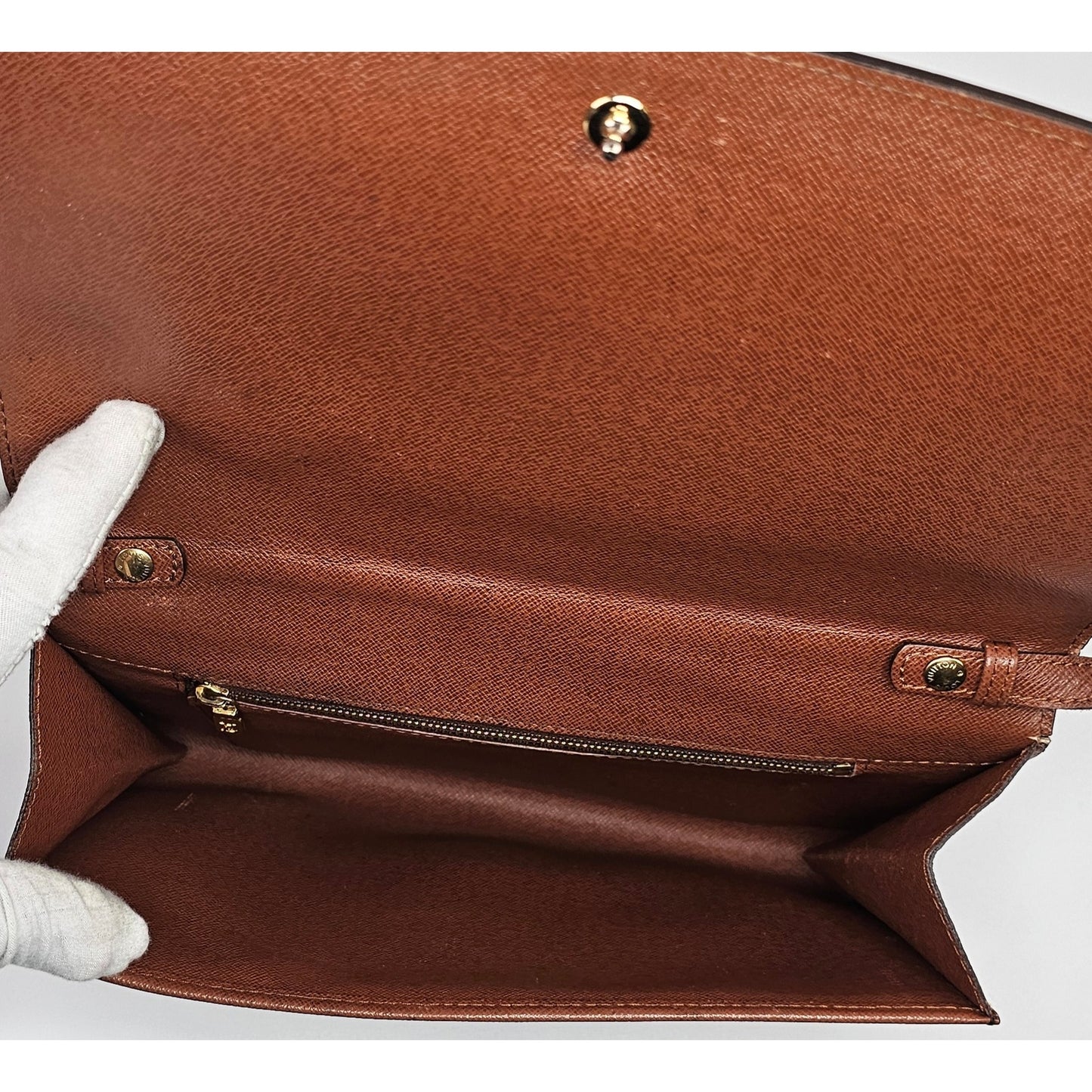 Louis Vuitton Monogram Bordeaux shoulder bag or clutch