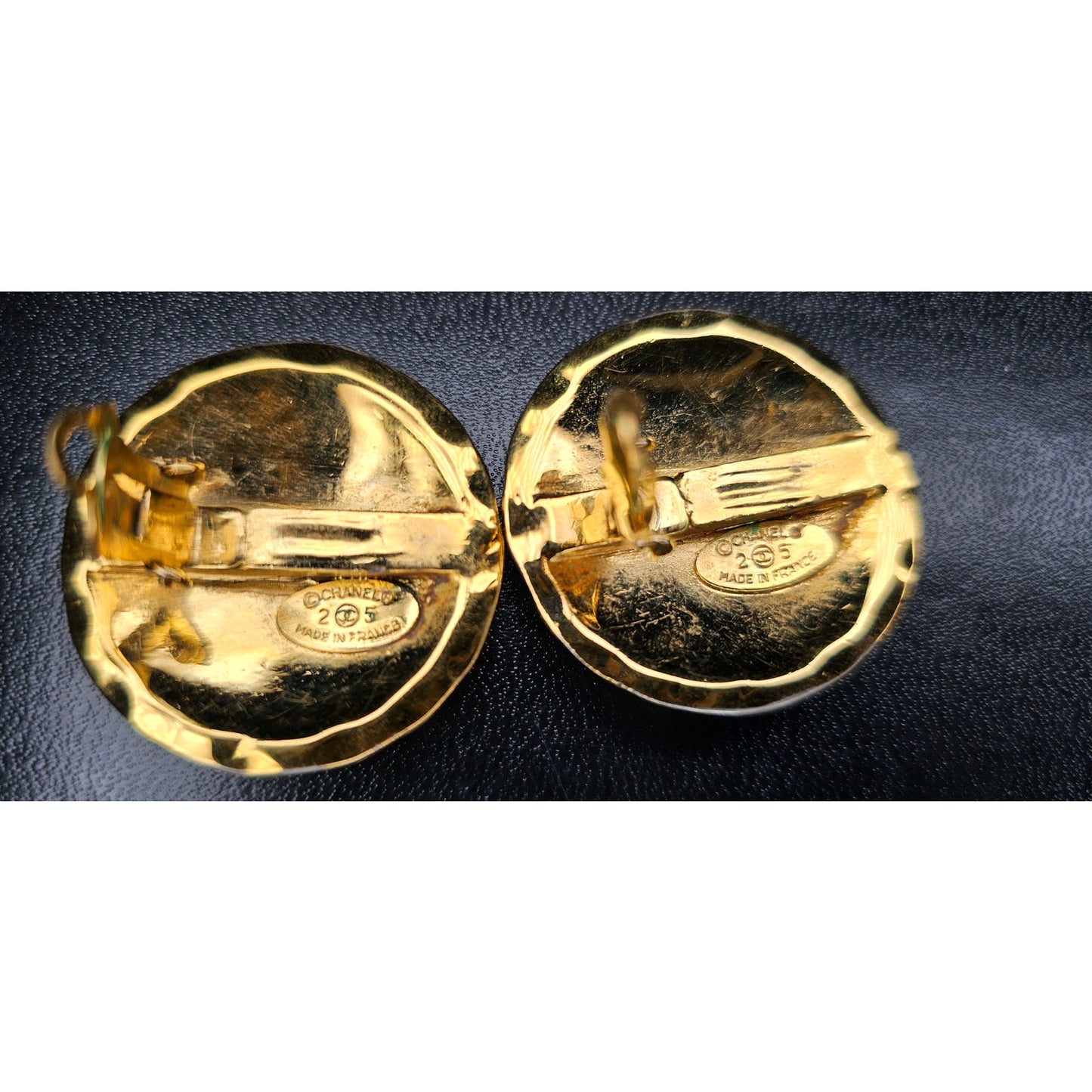 CHANEL Vintage Round Matrasse Coco Large Earrings Gold Quilted