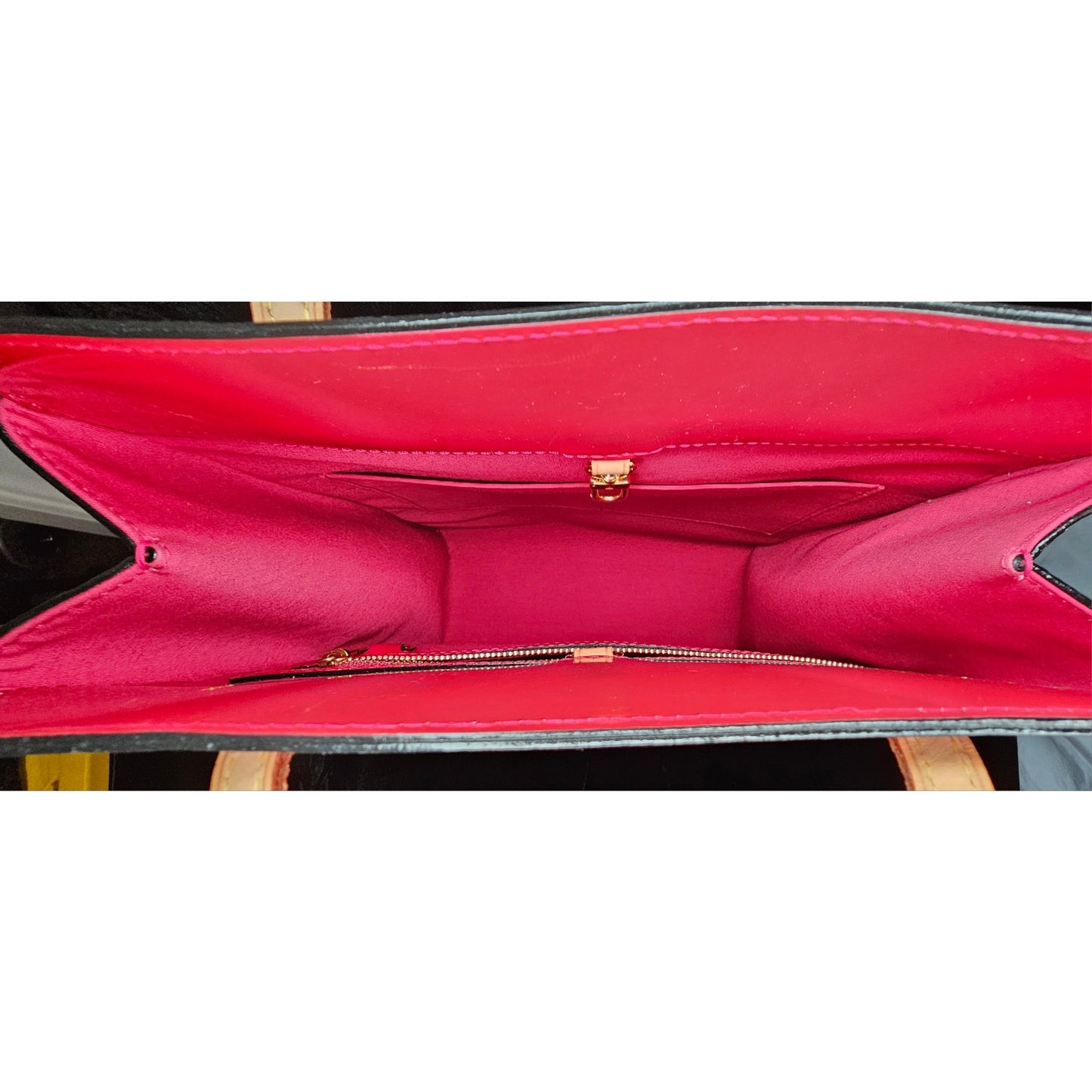 Louis Vuitton Red Monogram Vernis Reade MM Tote