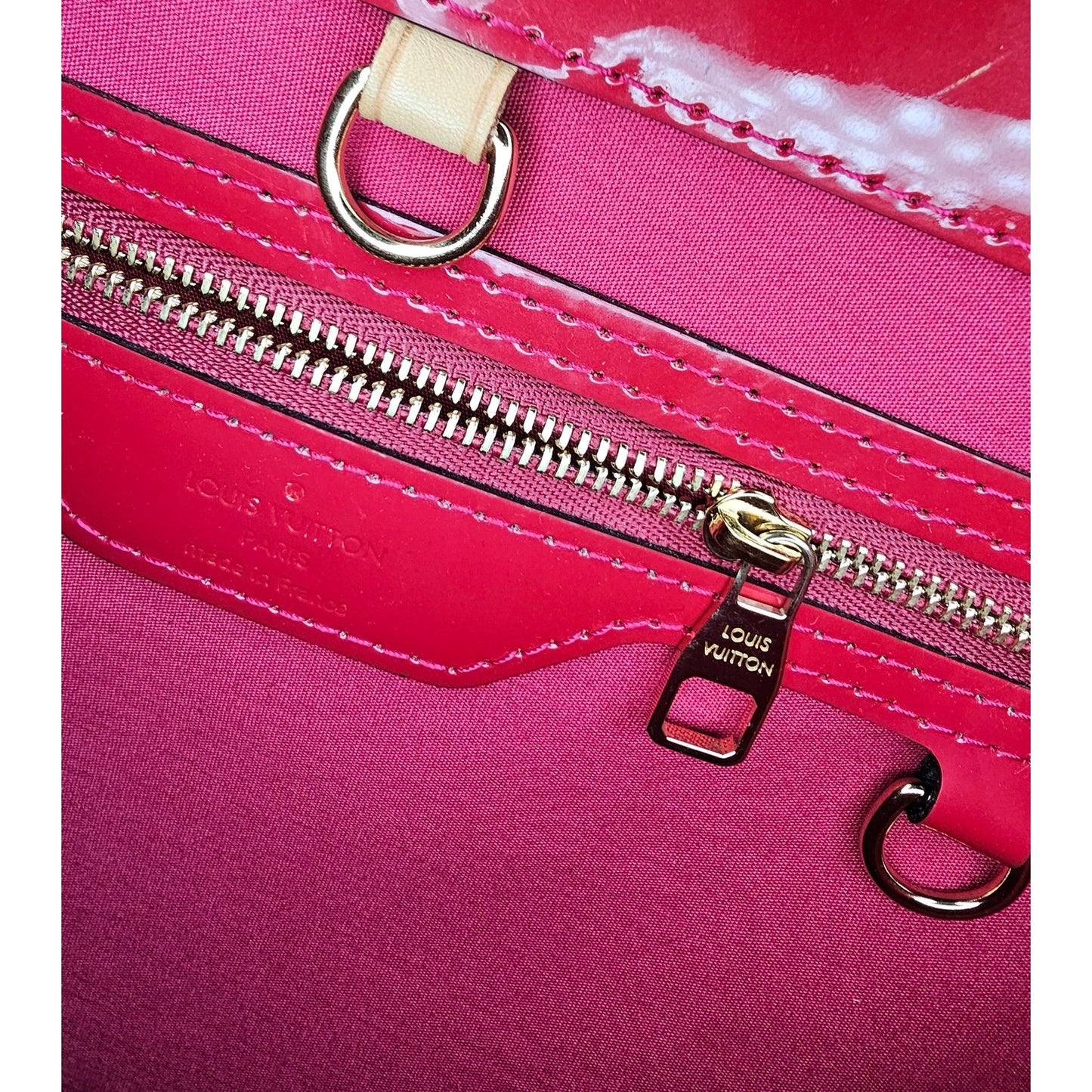 Louis Vuitton Red Monogram Vernis Reade MM Tote