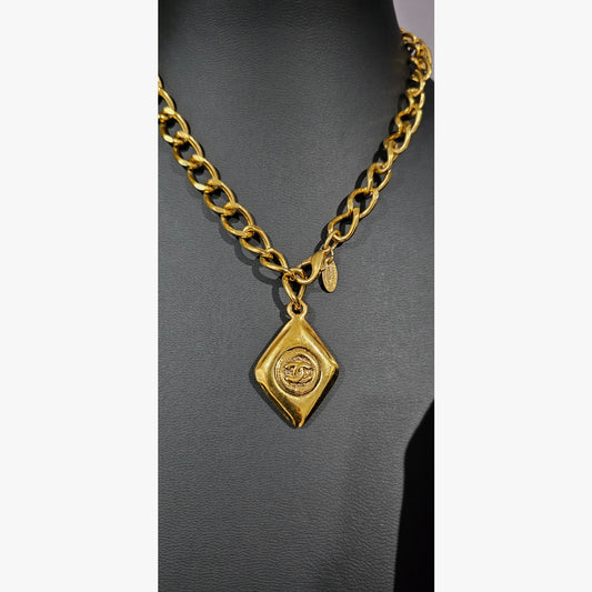 CHANEL CC Vintage 24K Necklace Rhombus Logo Gold 93P