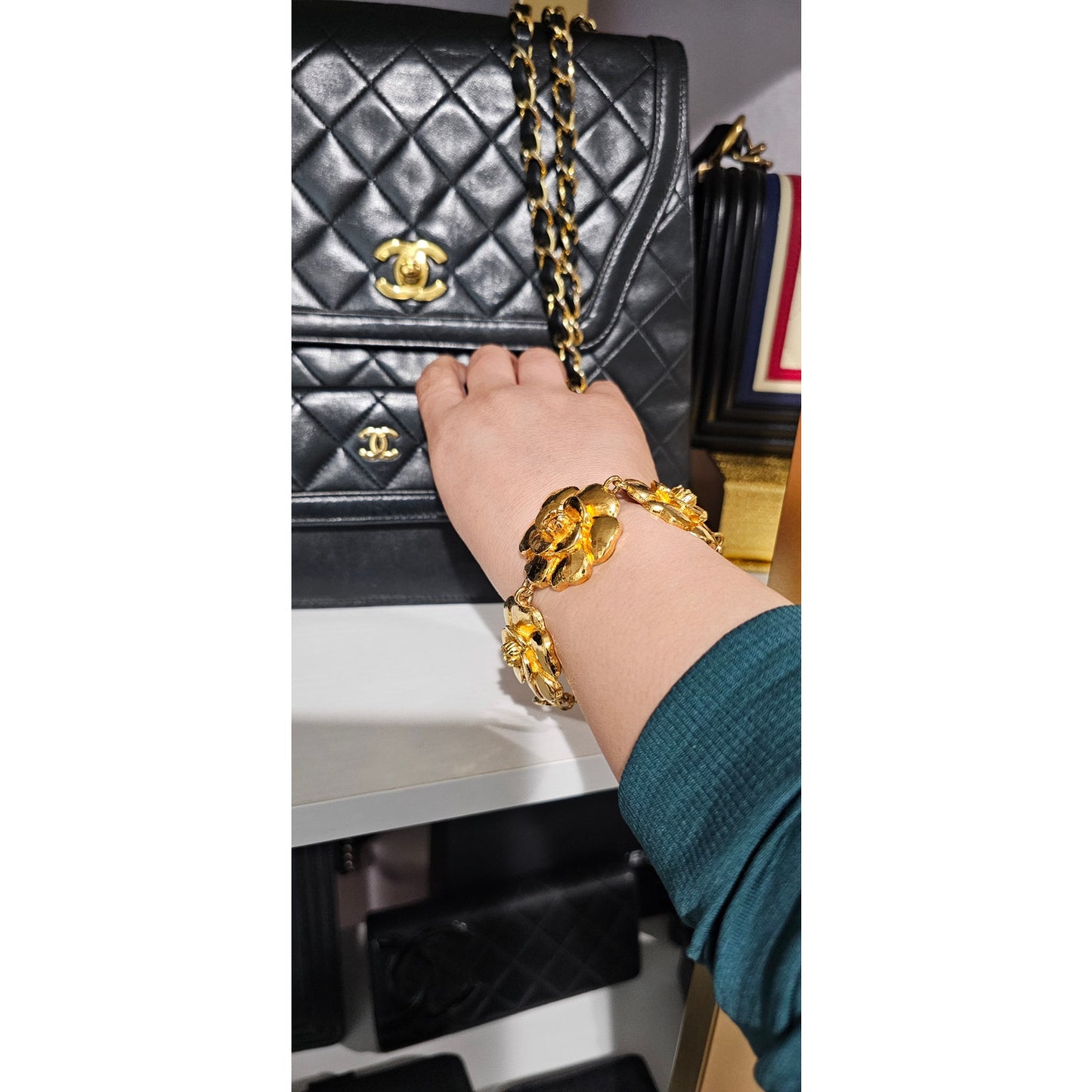 Chanel Vintage Camélia bracelet