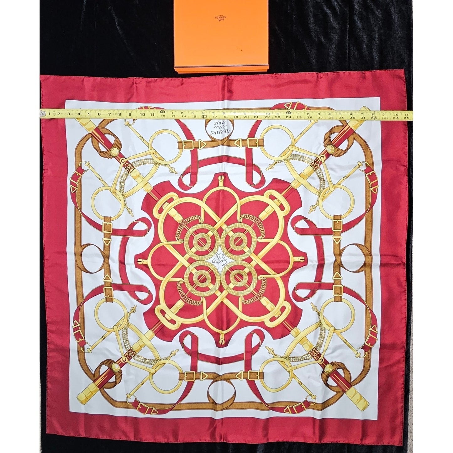Hermès "Éperon d'Or" silk scarf