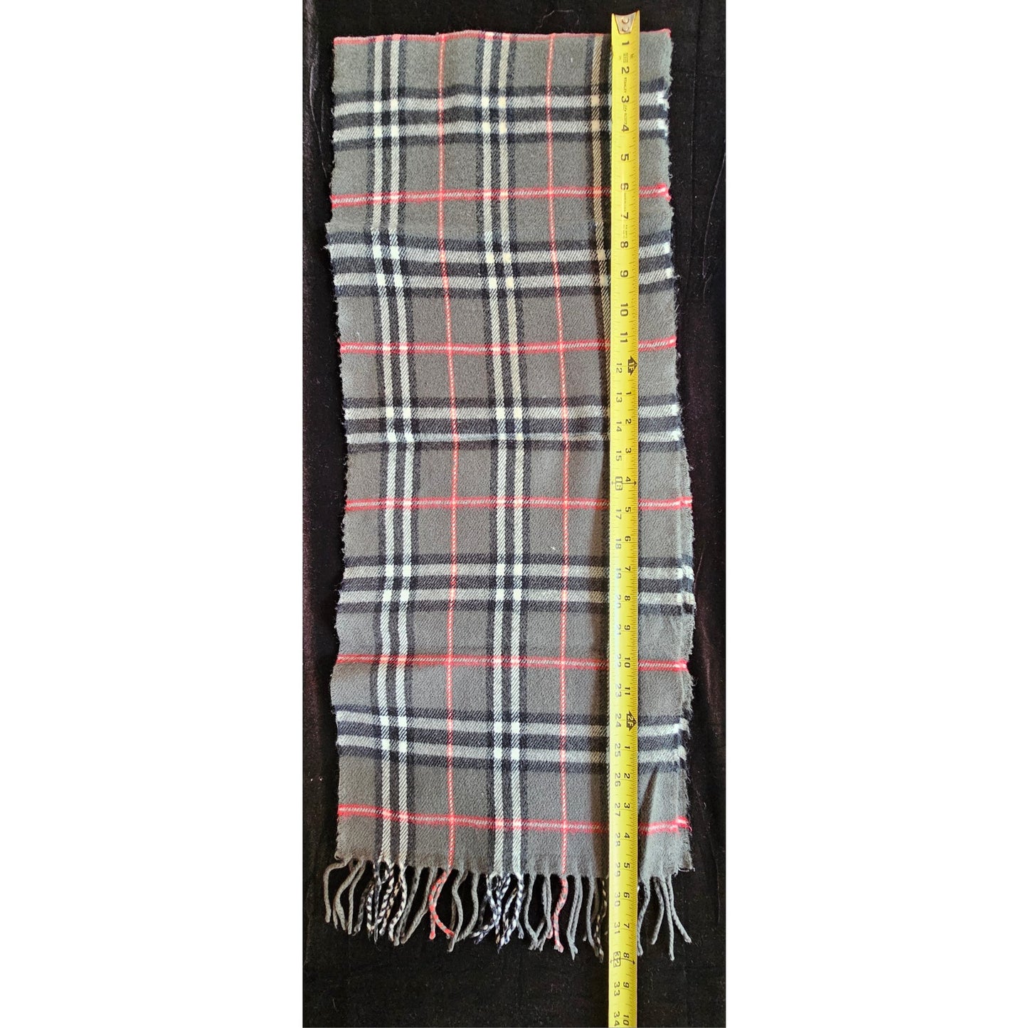 BURBERRY London 100% Lambswool Gray Scarf Shawl Nova Check Vintage (3)