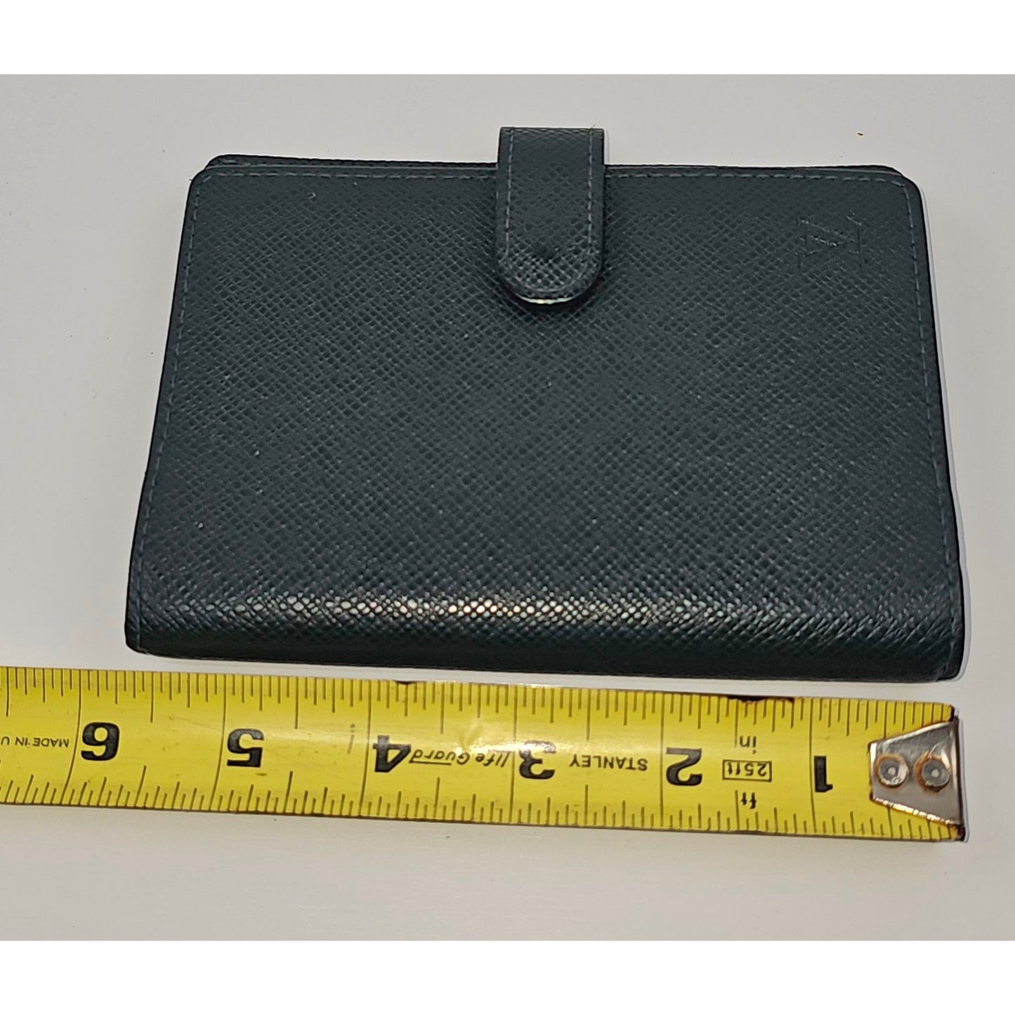 Louis Vuitton Taiga Leather Agenda PM Planner Cover