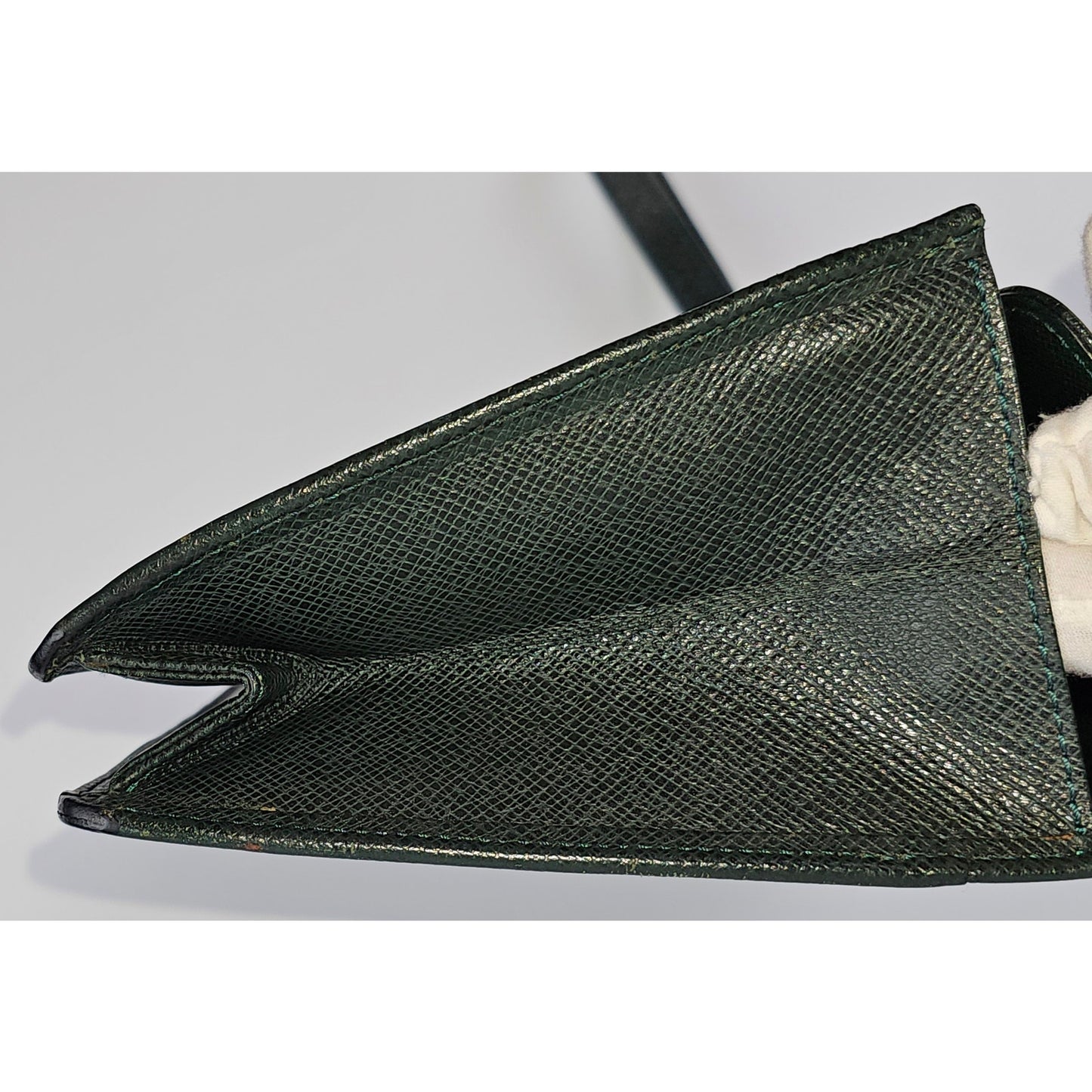 LOUIS VUITTON Pochette Clutch Bag Green Taiga Leather