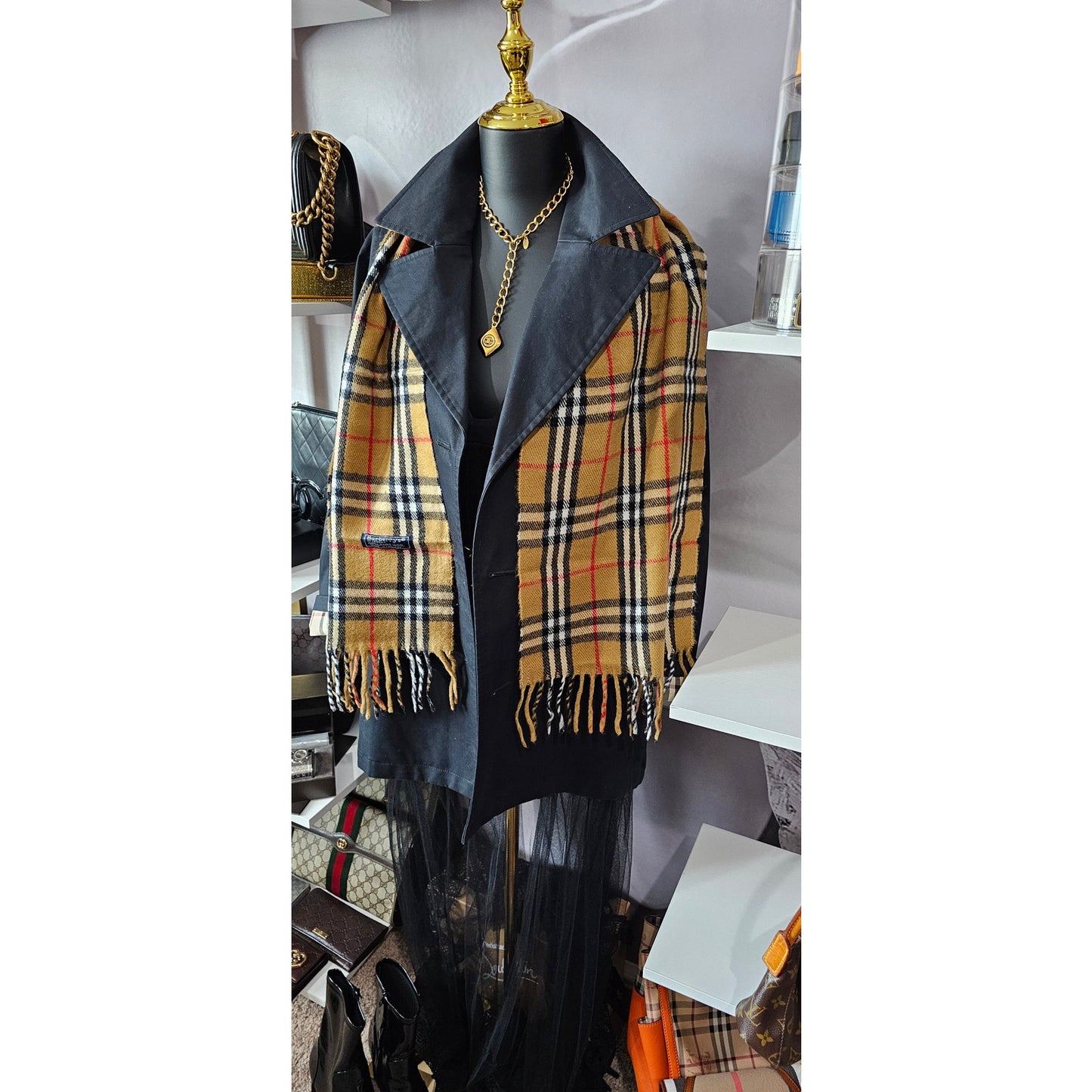 BURBERRYs of London 100% Lambswool BEIGE Scarf Nova Check Vintage (2)
