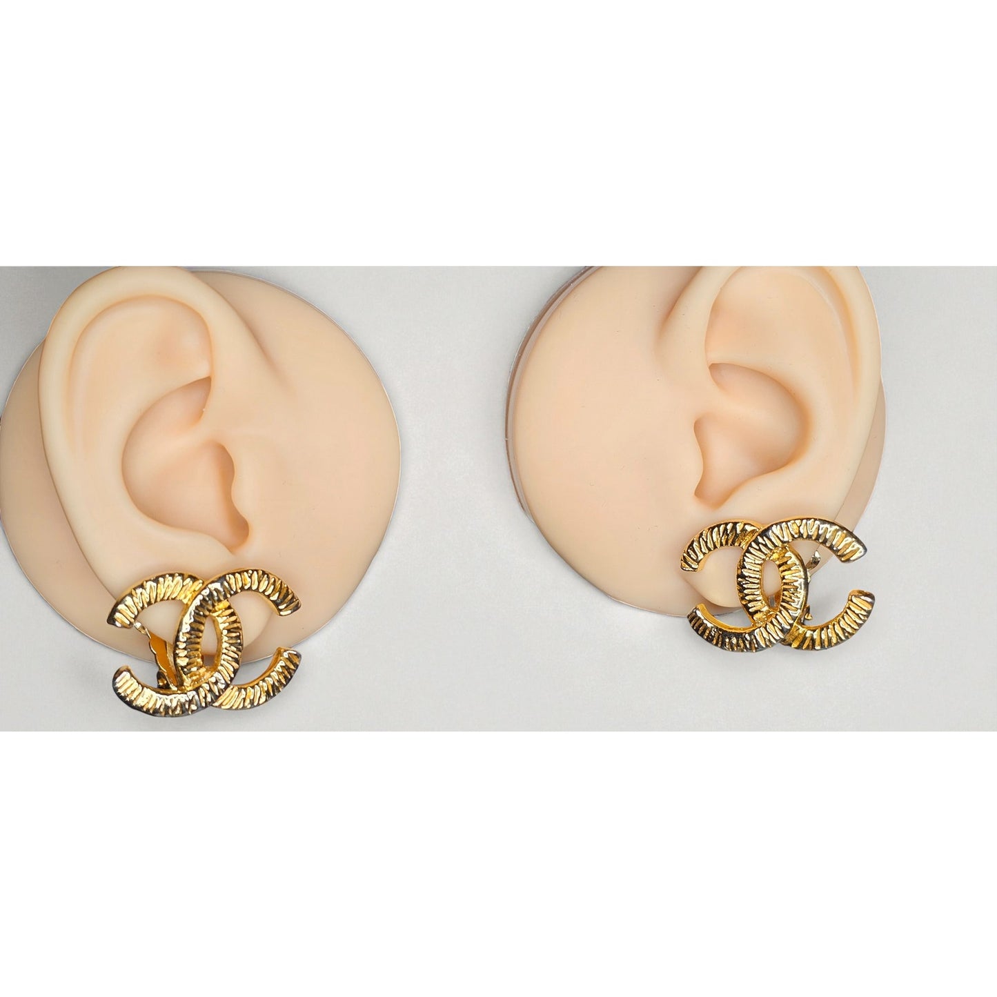 Chanel 1993 Ridged CC Clip-On Earrings