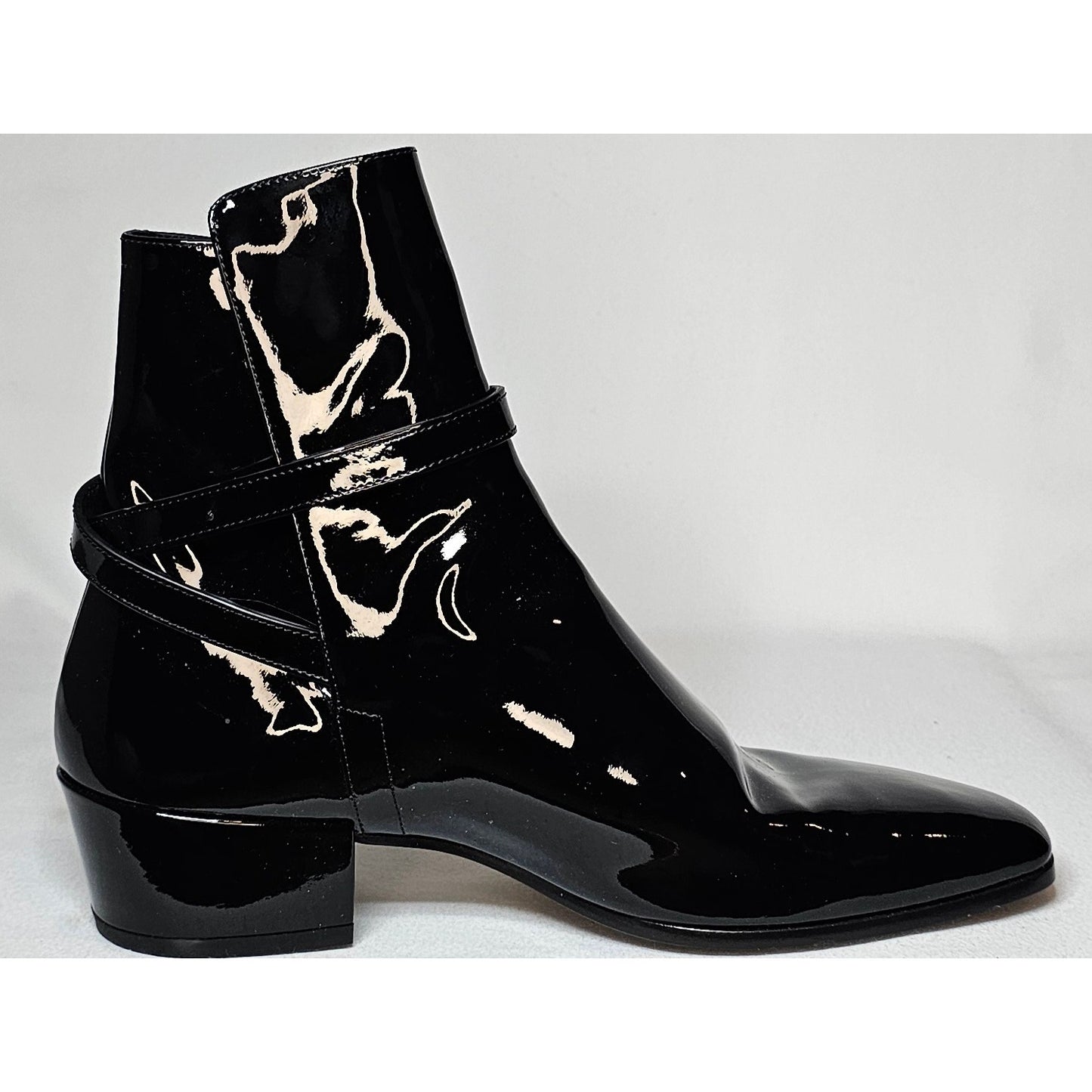 Saint Laurent Clementi Ankle Boot in black patent leathe
