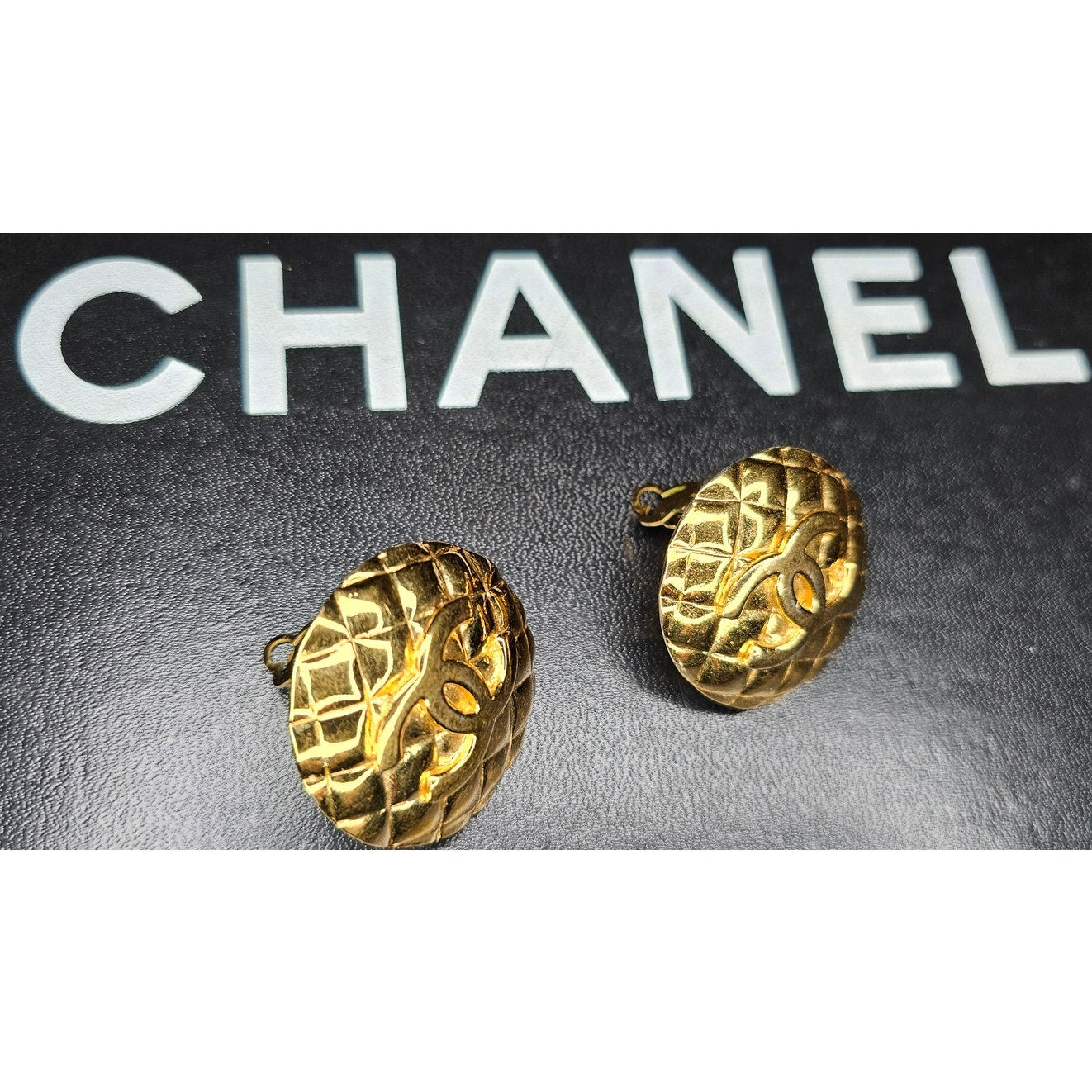 CHANEL Vintage Round Matrasse Coco Large Earrings Gold Quilted