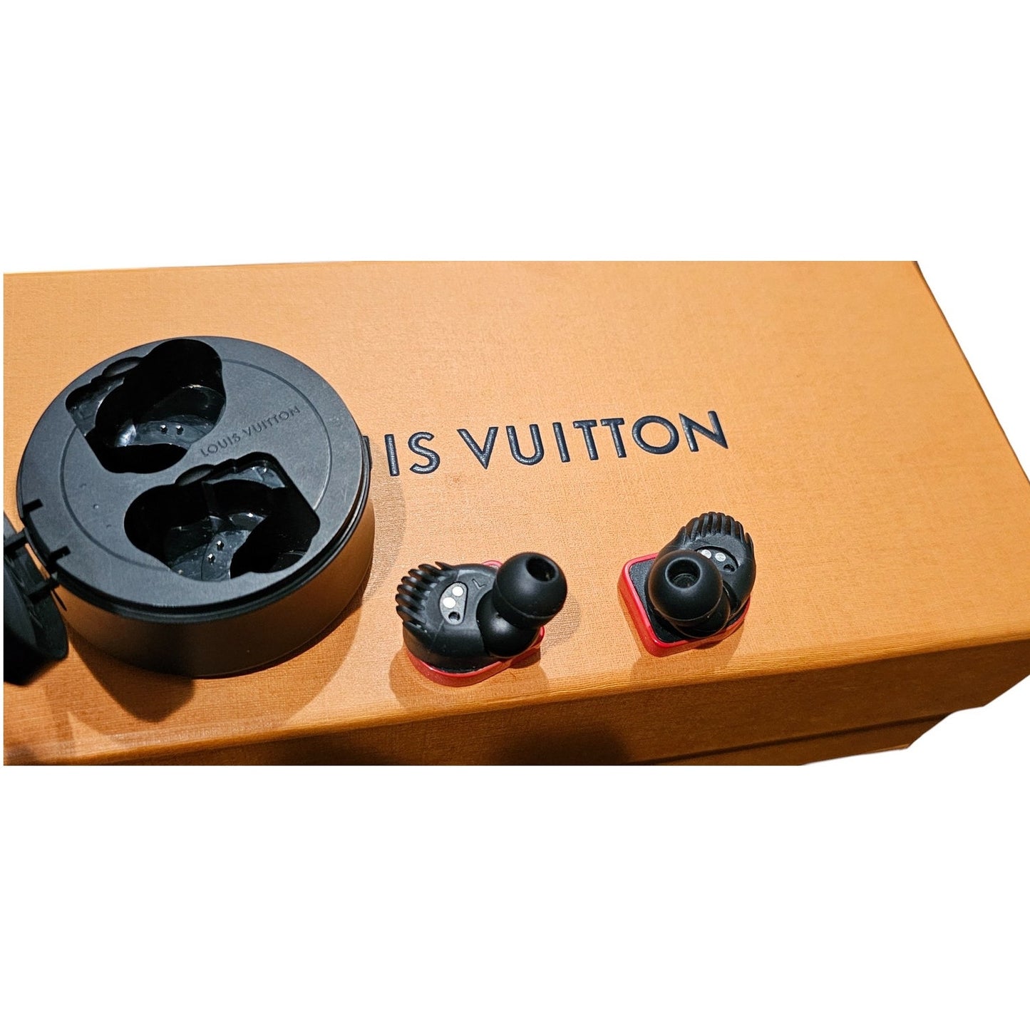 Louis Vuitton Horizon Wireless Red Earbuds