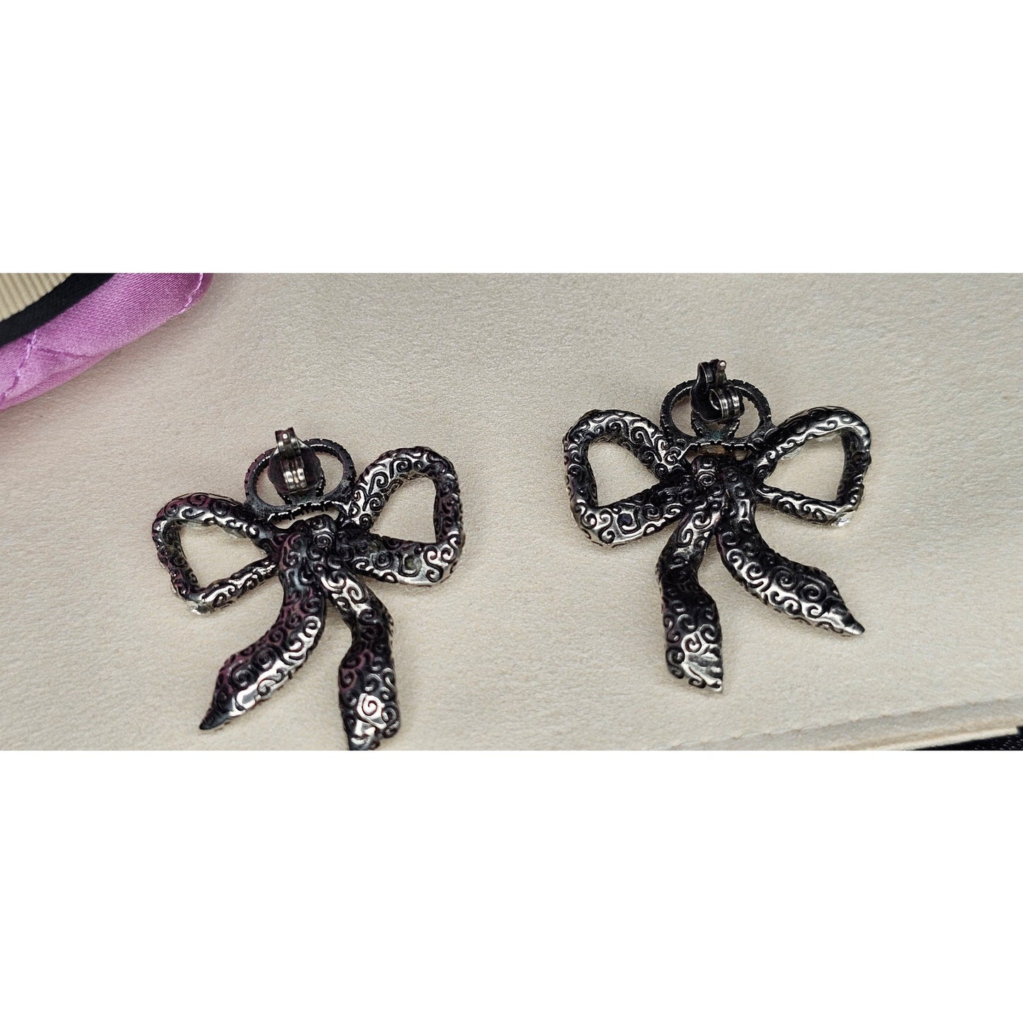 Gucci Silver Crystal Bow Earring