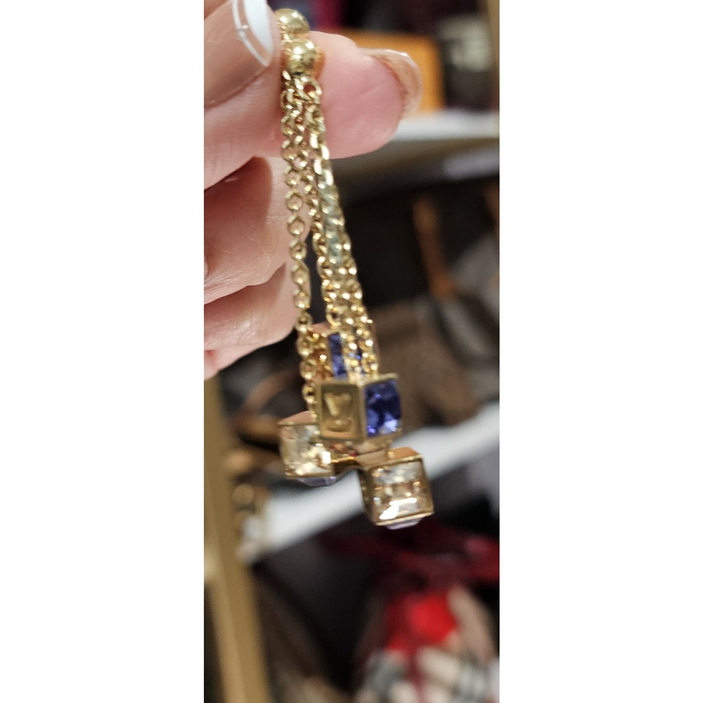 LOUIS VUITTON DANGLING CRYSTAL GAMBLE CUBE EARRINGS