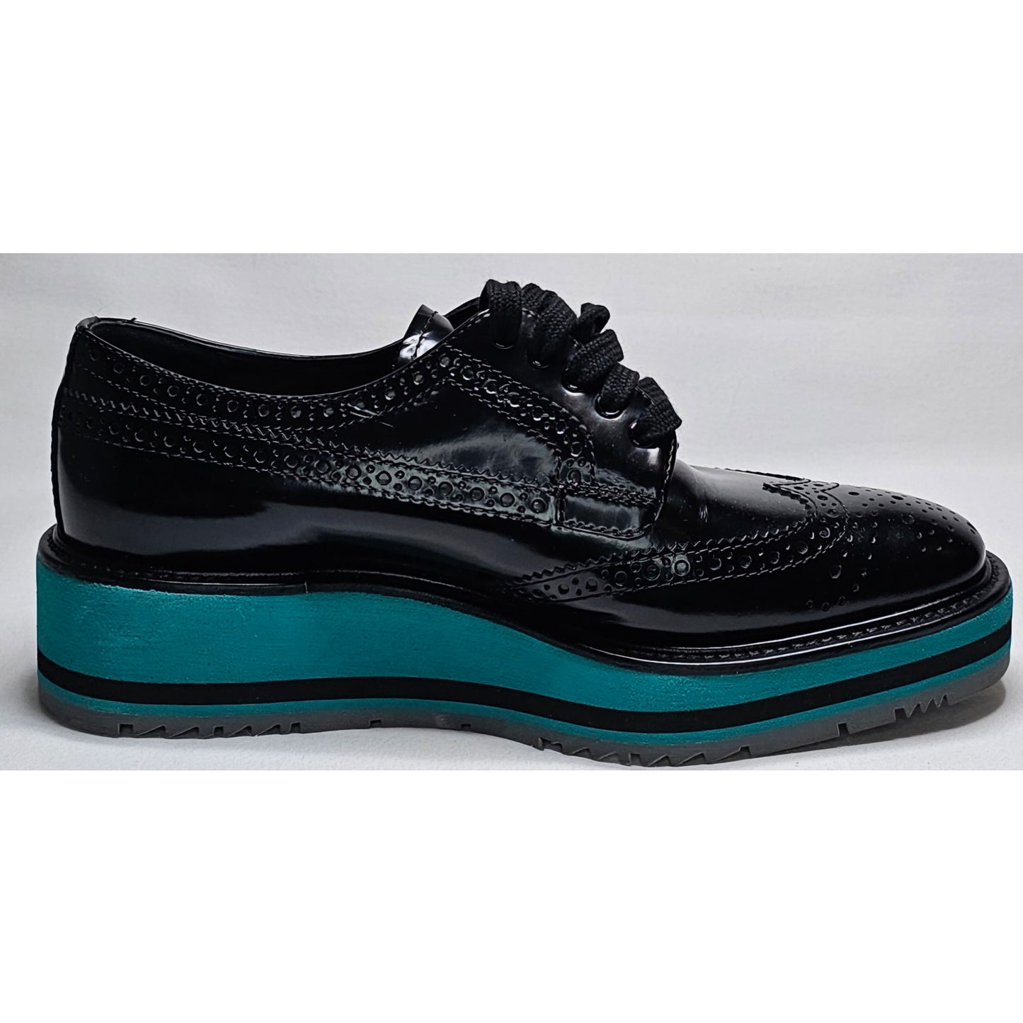 Authentic Prada Black Leather Lasercut Accents Oxford Platform Shoes Size 35.5