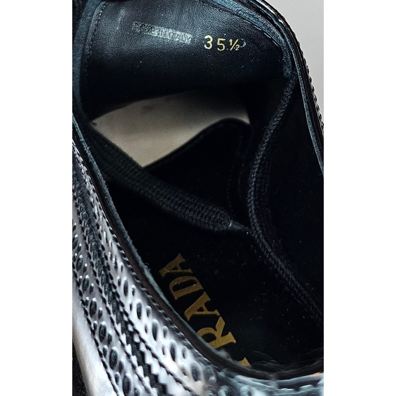 Authentic Prada Black Leather Lasercut Accents Oxford Platform Shoes Size 35.5