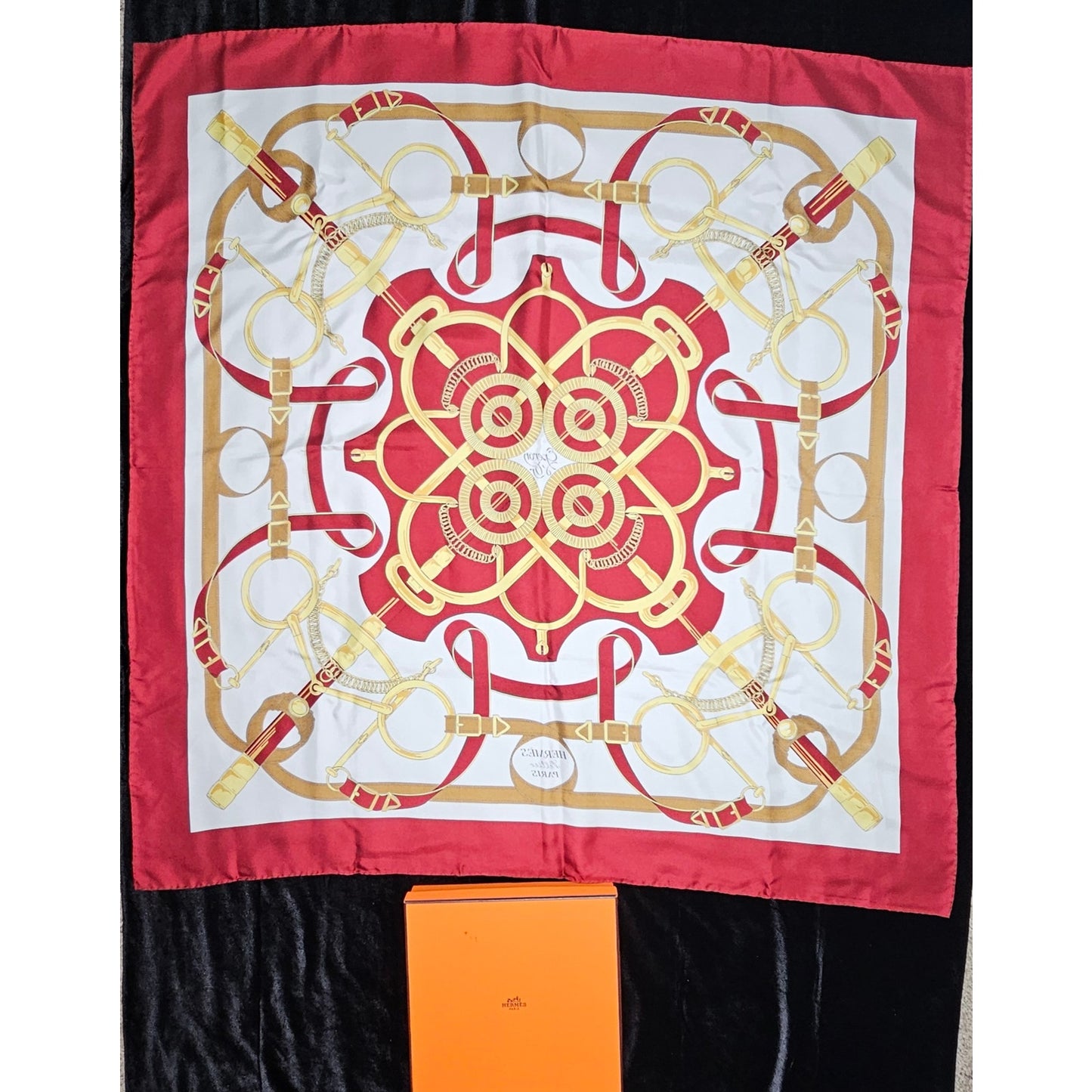 Hermès "Éperon d'Or" silk scarf