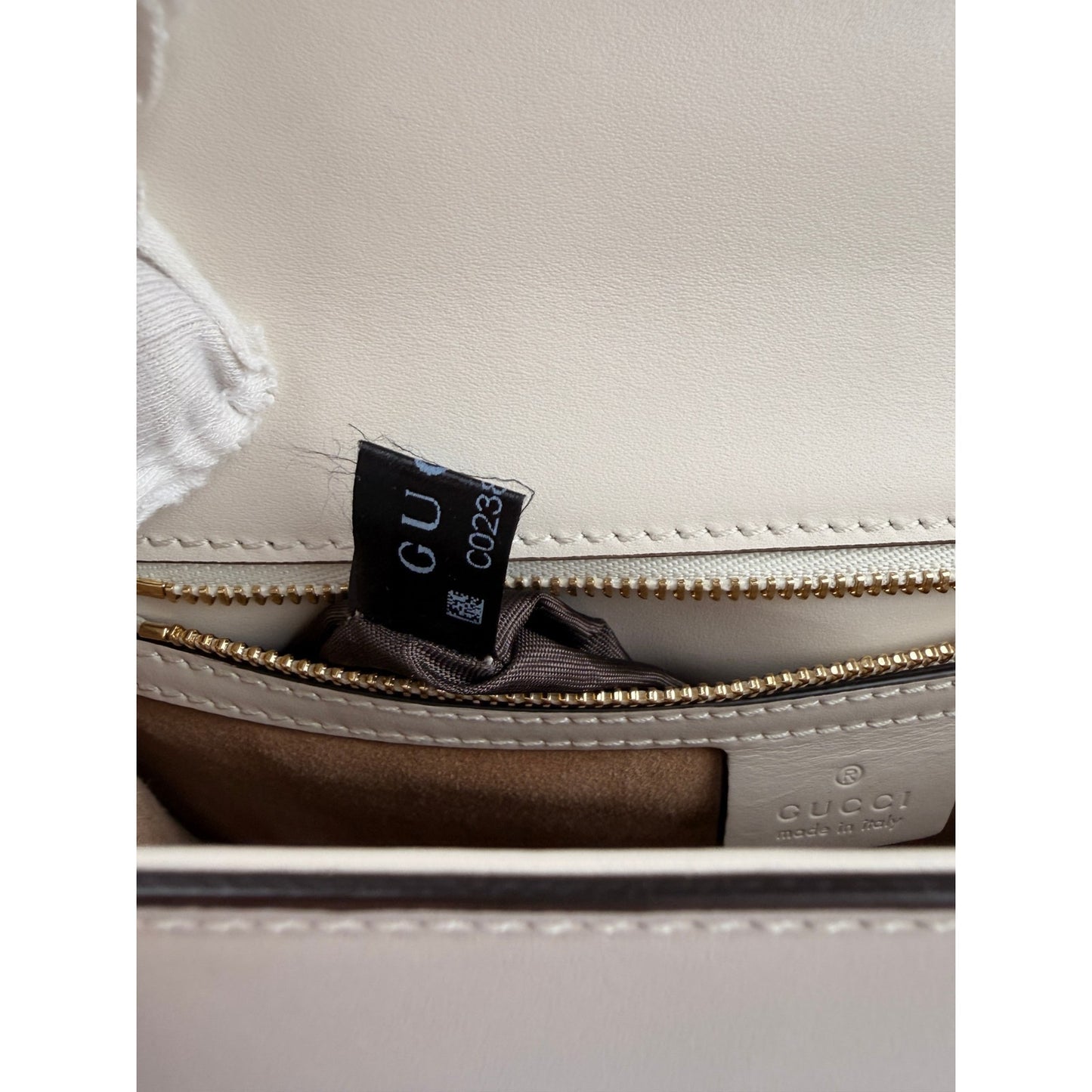 GUCCI Sylvie Embroidered Floral Shoulder Bag in White