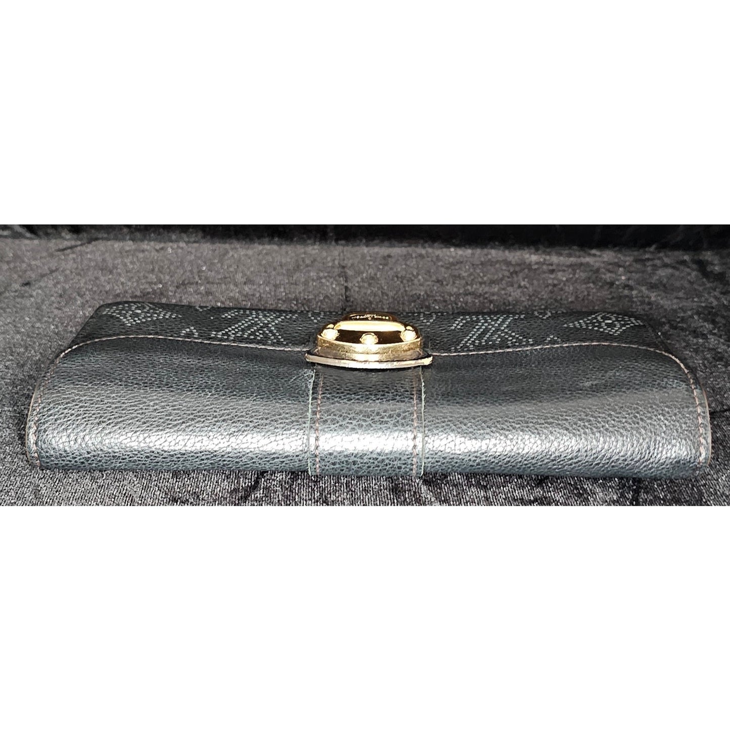 Louis Vuitton Mahina Portefeuille Amelia Black Gold Hardware Long Wallet