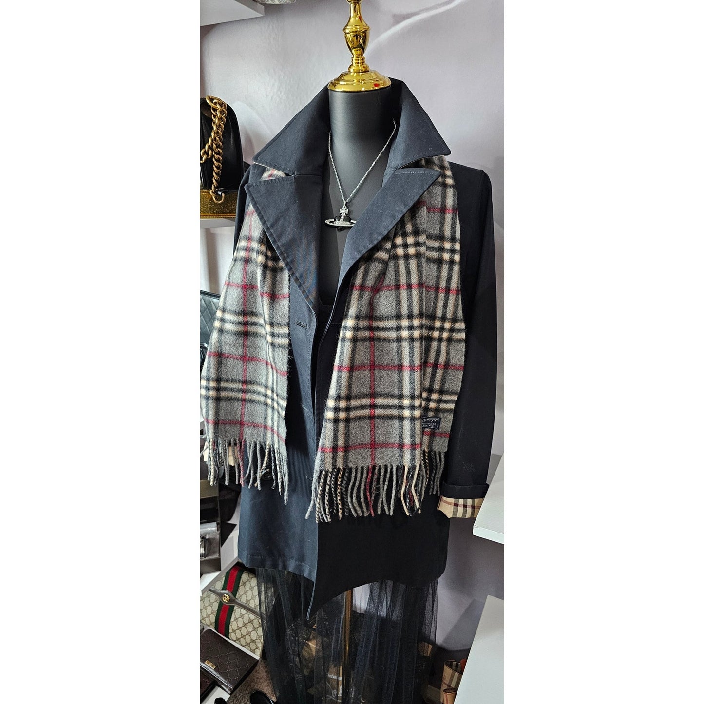 BURBERRYs of London 100% Cashmere Scarf Shawl Nova Check Light Grey