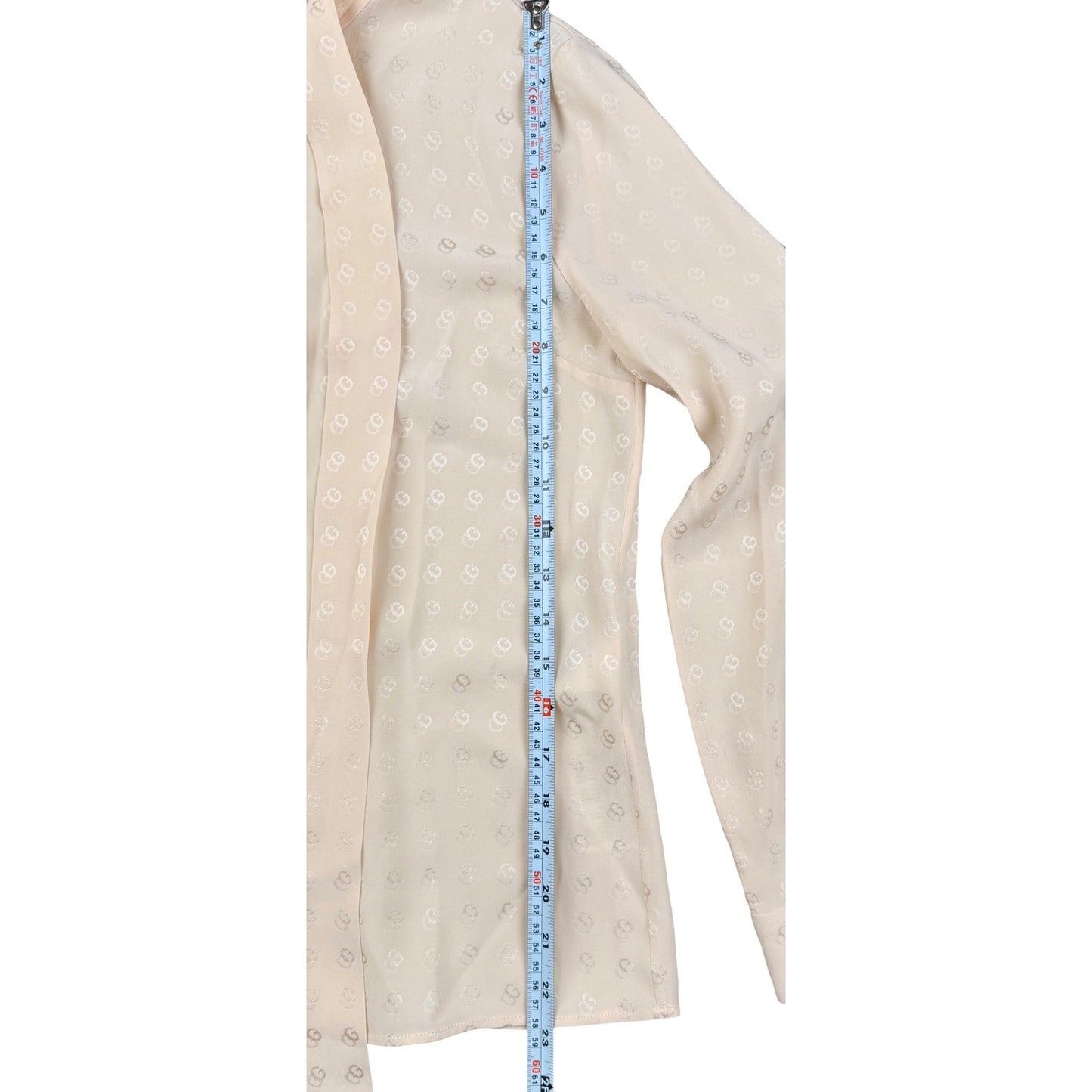 Gucci light beige/Ecru GG silk jacquard blouse with a self-tie neck bow Sz 36
