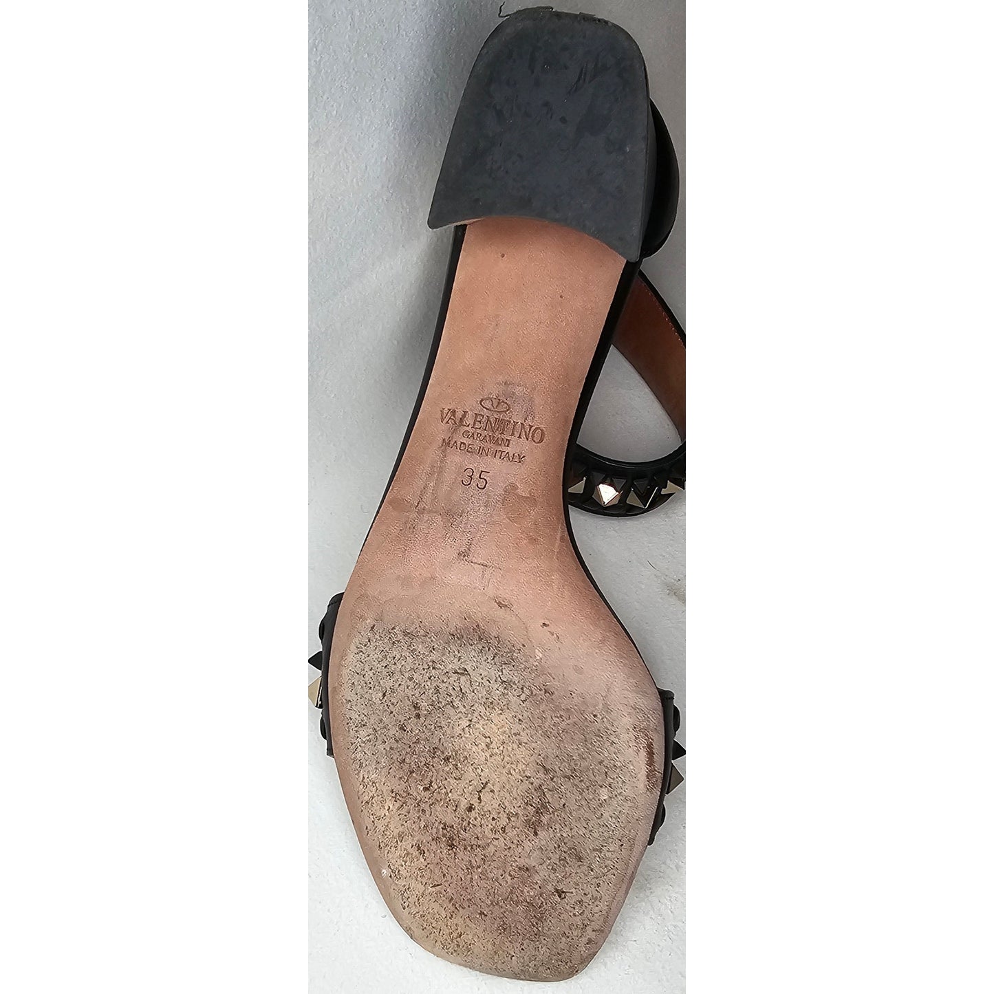 Valentino Garavani Rockstud black leather sandals